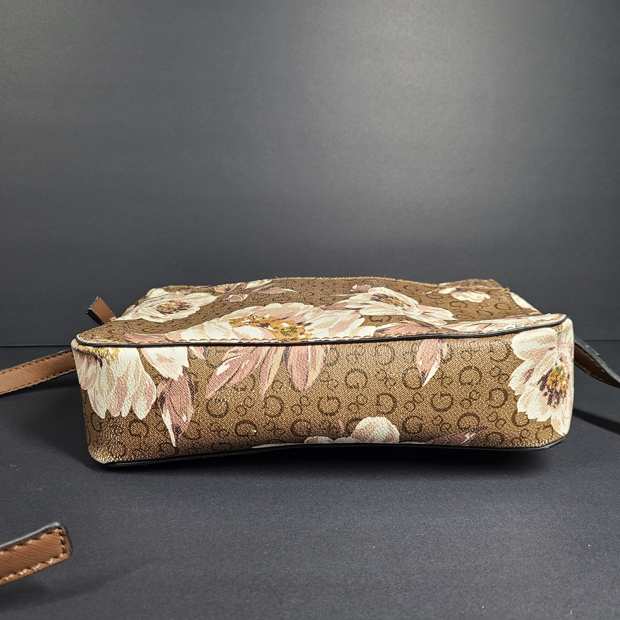 GUESS Crossbody Purse Bag Floral Print Coal Kalei Top-Zip Faux Leather Brown