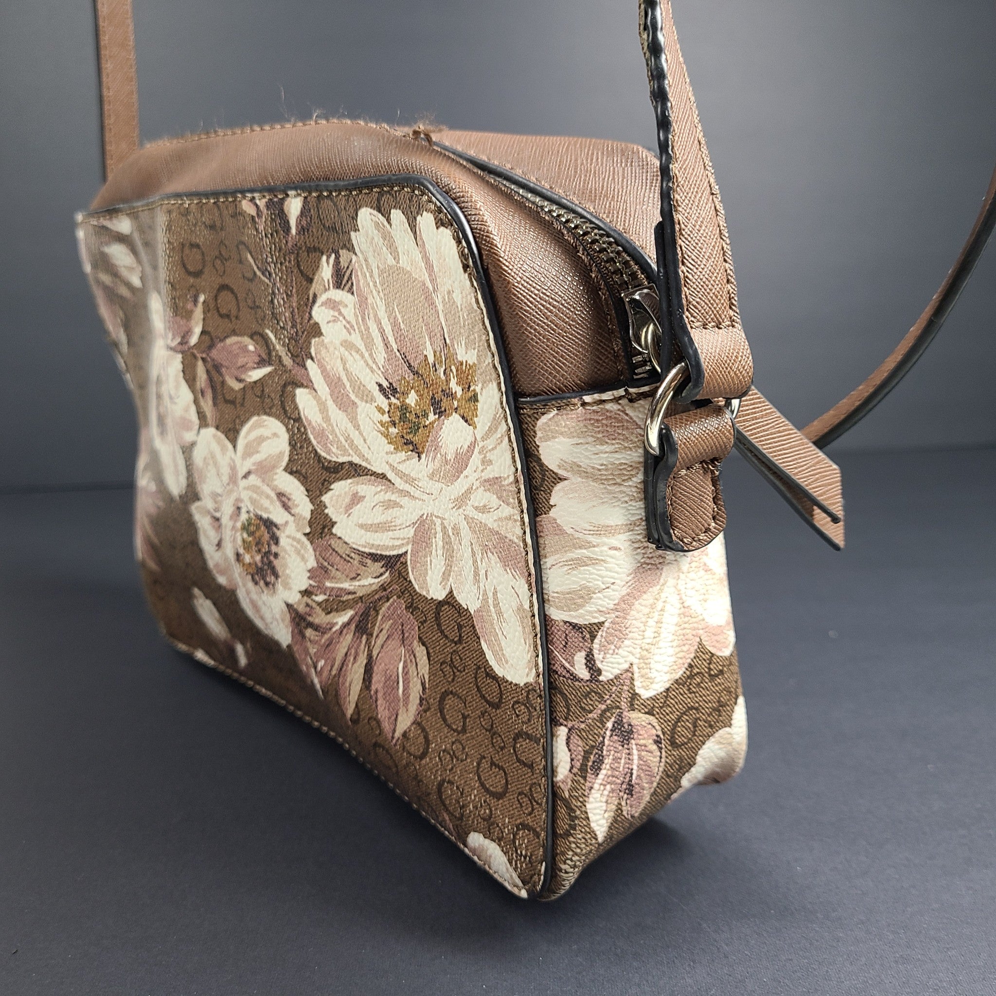GUESS Crossbody Purse Bag Floral Print Coal Kalei Top-Zip Faux Leather Brown