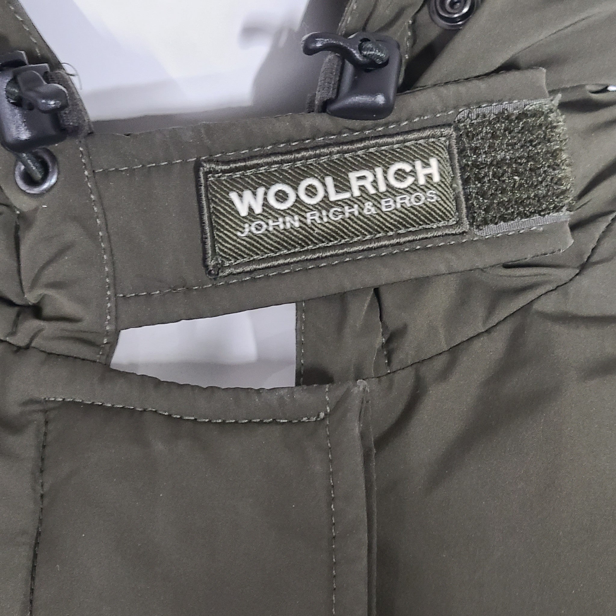 Woolrich Women's Arctic Down Parka in Urban Touch Dark Olive Green Sz M - NO FUR