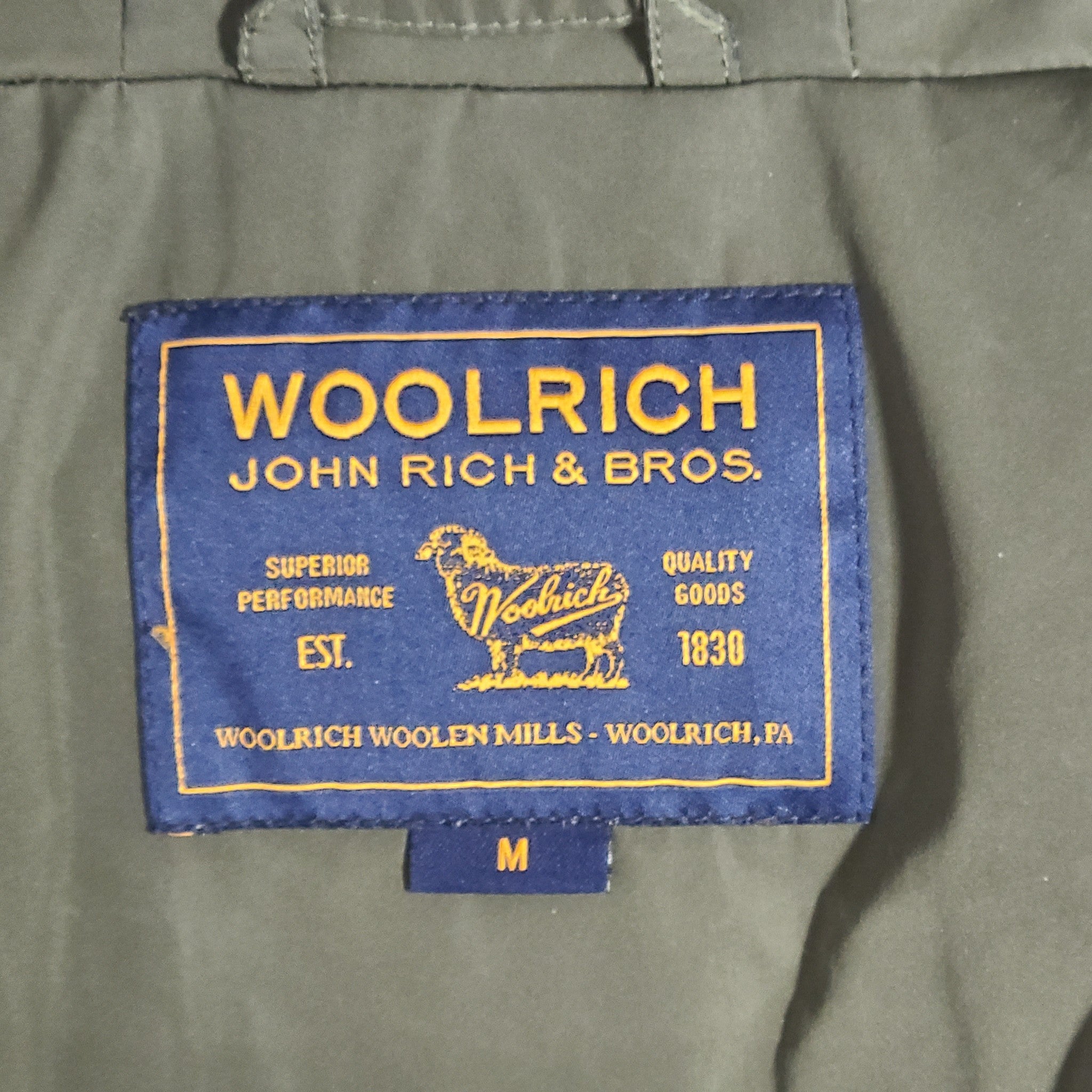 Woolrich Women's Arctic Down Parka in Urban Touch Dark Olive Green Sz M - NO FUR