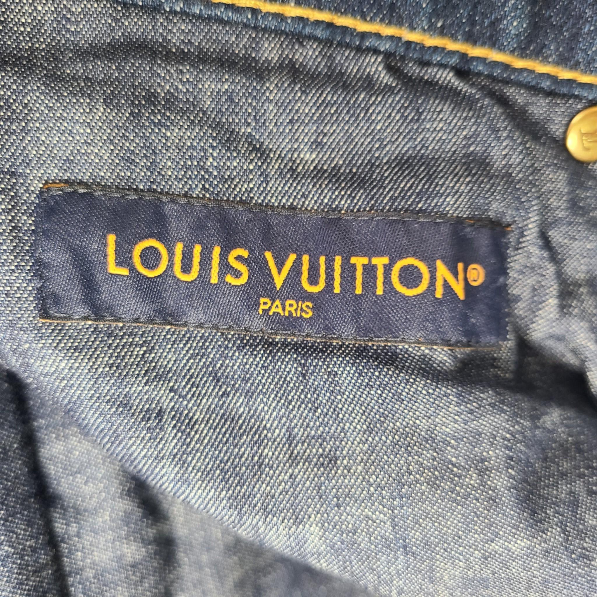 Louis Vuitton Men's Blue & Gold Embroidered Signature Denim Shorts Blue Sz 32