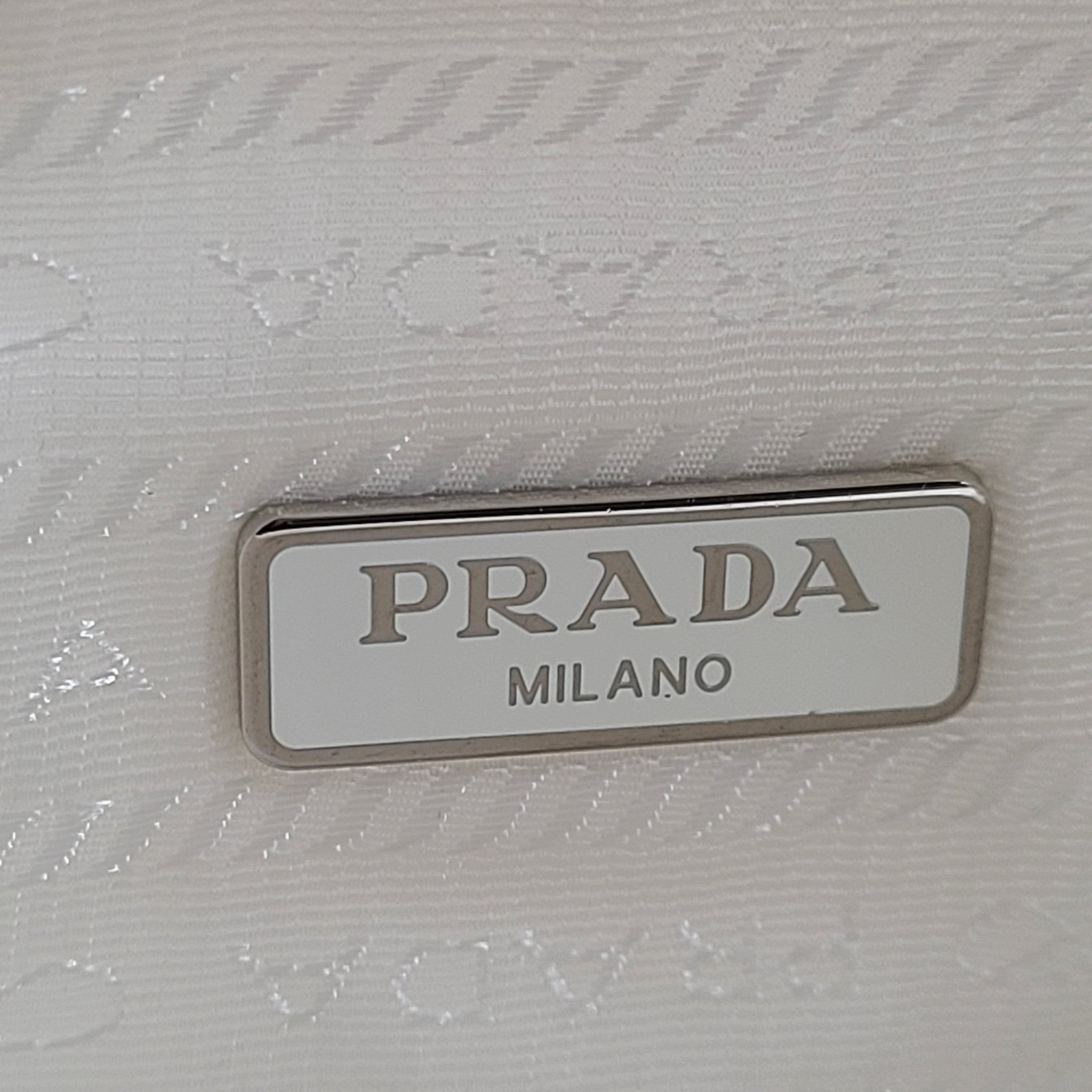 Prada Re-Edition 2000 Re-Nylon Mini Bag Shoulder Strap Top Zip Logo White