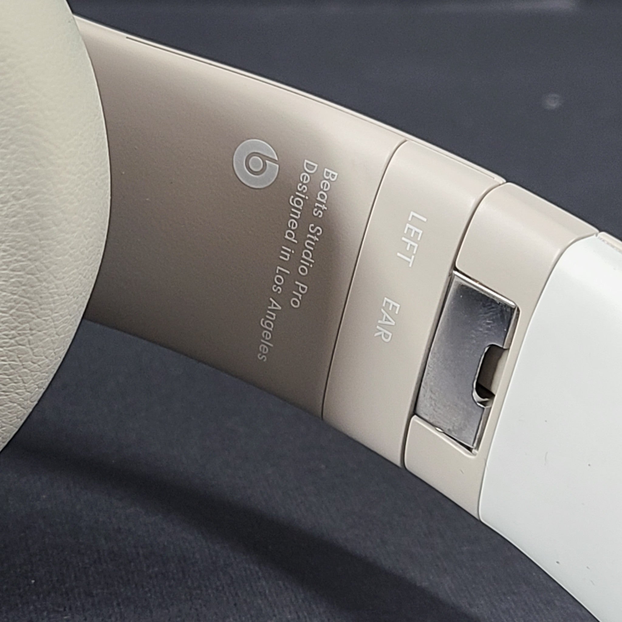 Beats Studio Pro Wireless Over-Ear Bluetooth Headphones A2924 Sandstone