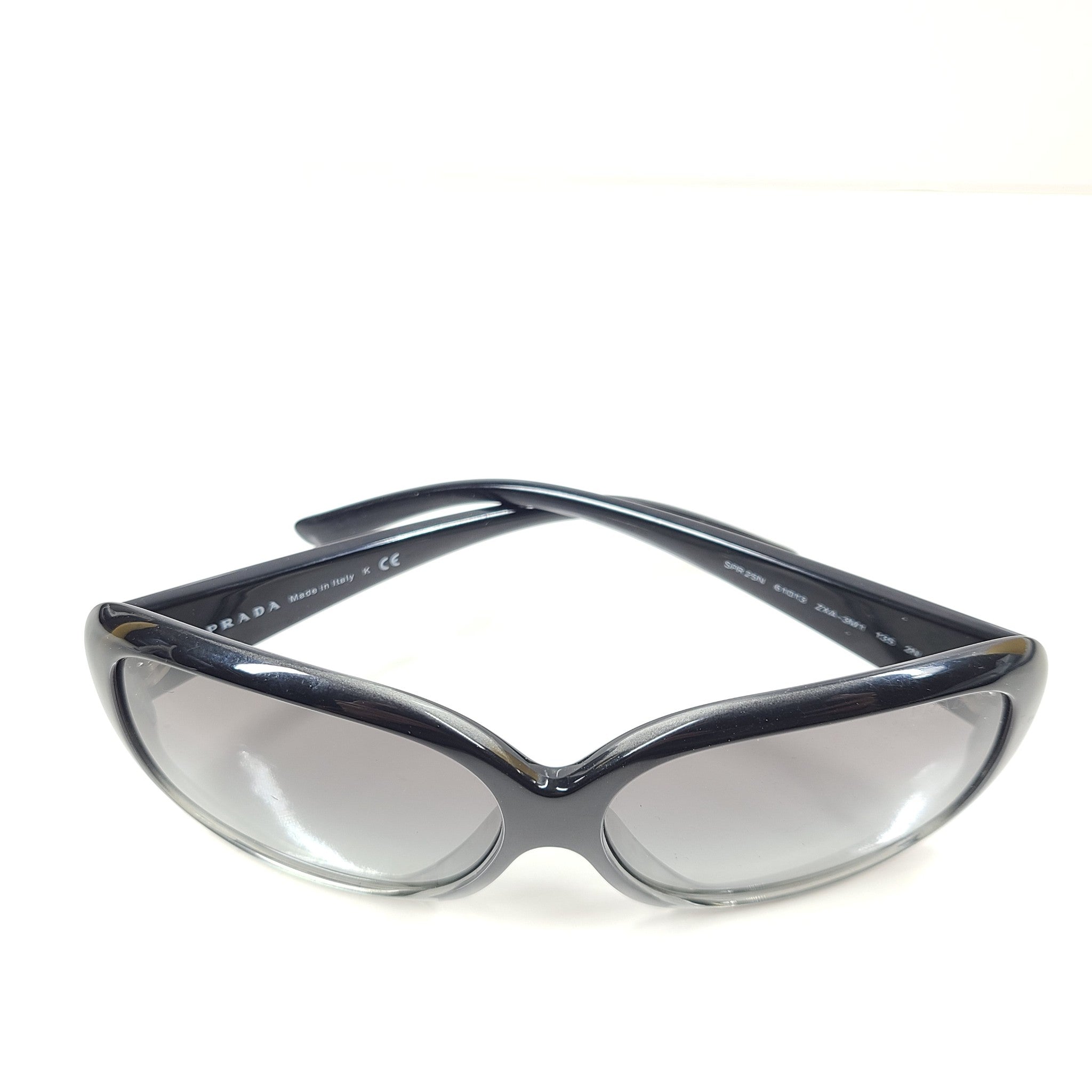 Prada Avorio SPR 25N Sunglasses 61-13 135 Black/Gray Gradient Gray Lens