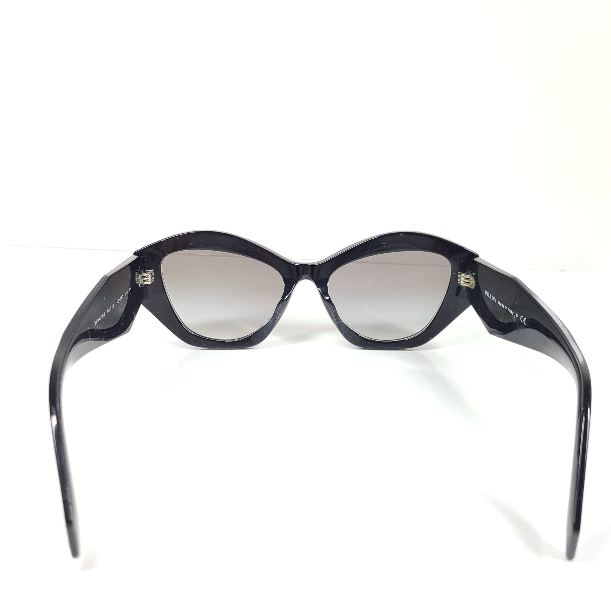 Prada PR 07YSF Sunglasses 55-18 145 Black Gradient Gray Lens