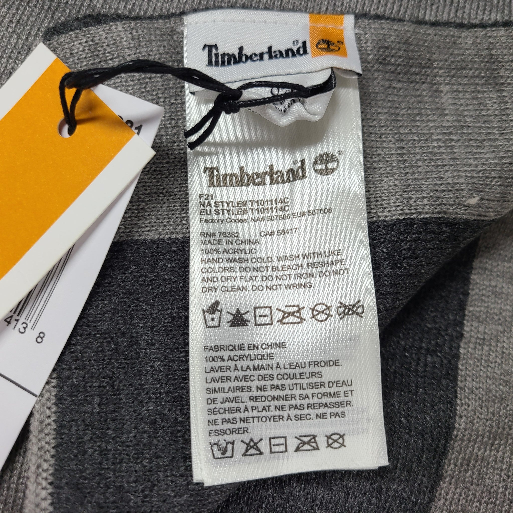 Timberland Men's Jacquard Beanie and Scarf Set Reversible Gray One Size