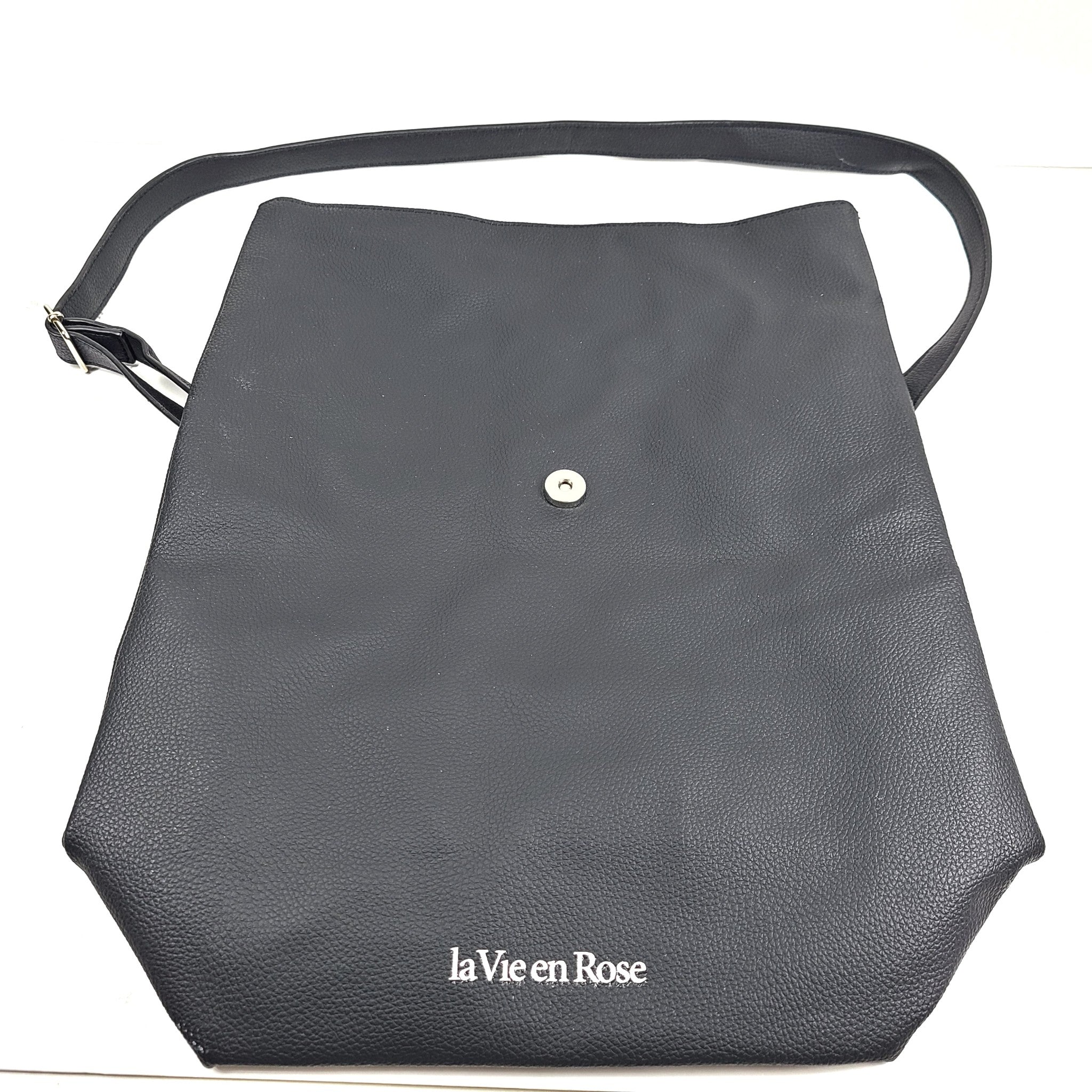 La Vie En Rose Faux Leather Lunch Bag Crossbody Adjustable Strap Black