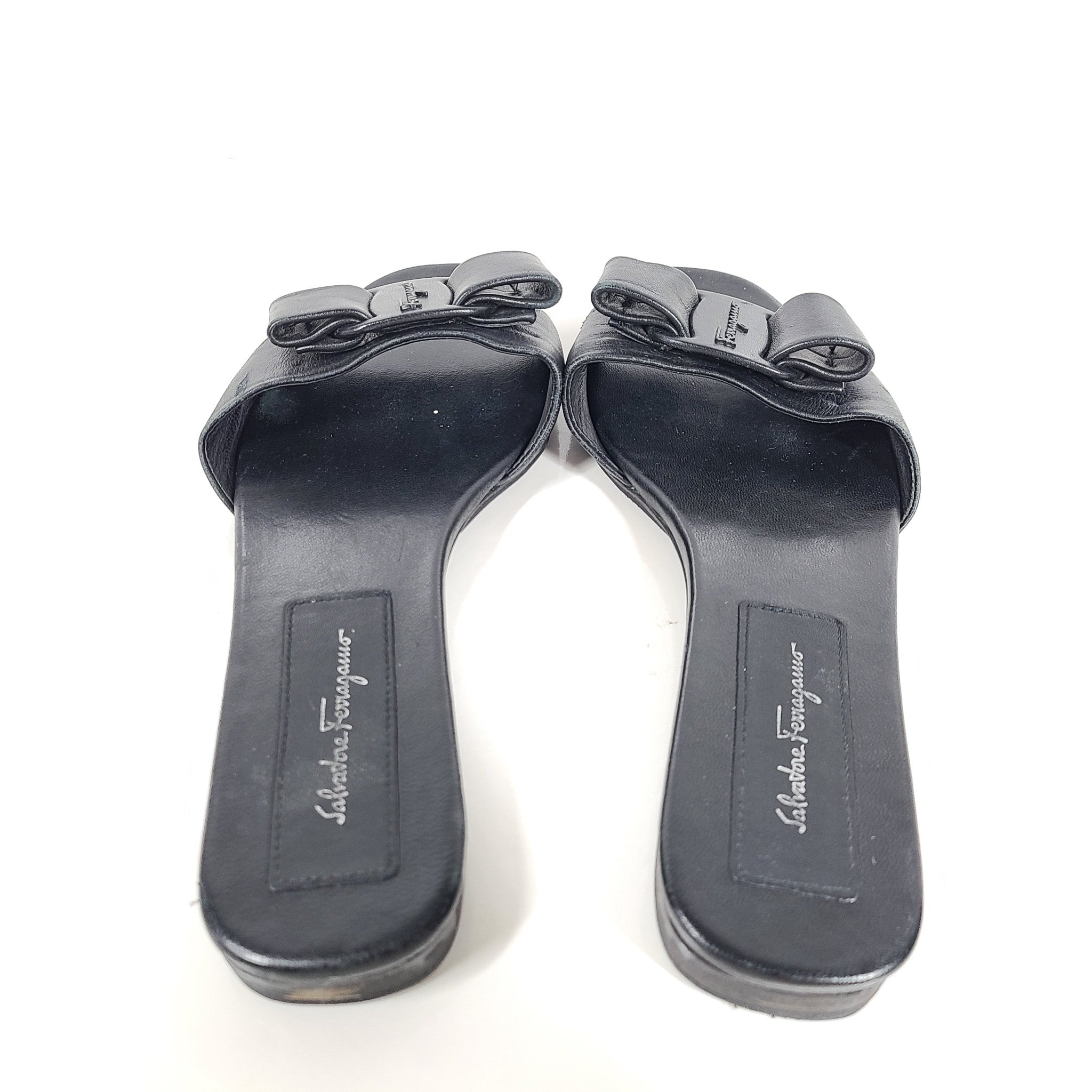 Salvatore Ferragamo Women's Vicky Slide Sandals Leather Slides Black US 6