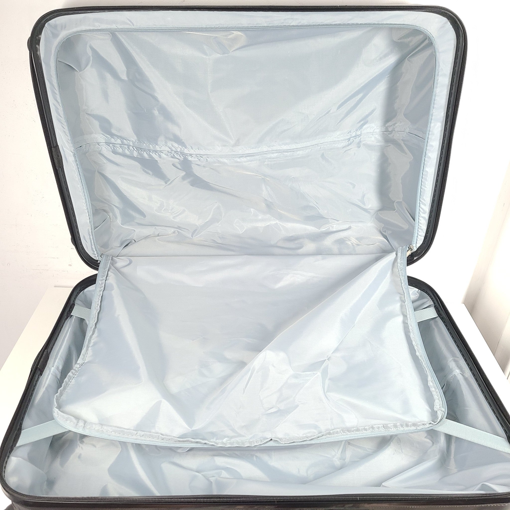 Outbound 30" Hardside Spinner Suitcase Luggage Durable Lightweight Gray
