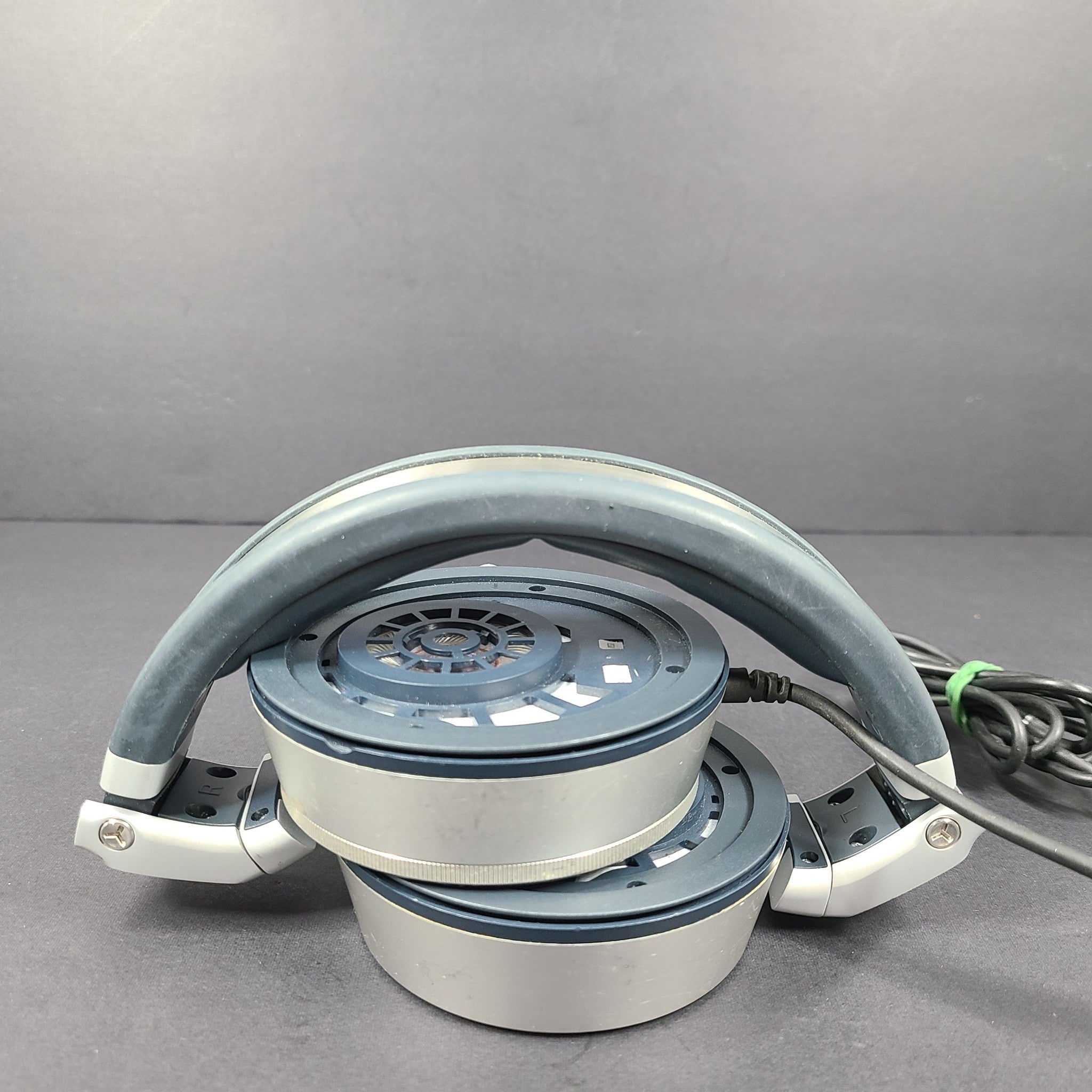 Sennheiser HD 630VB Headphones with Variable Bass and Call Control no Earpads