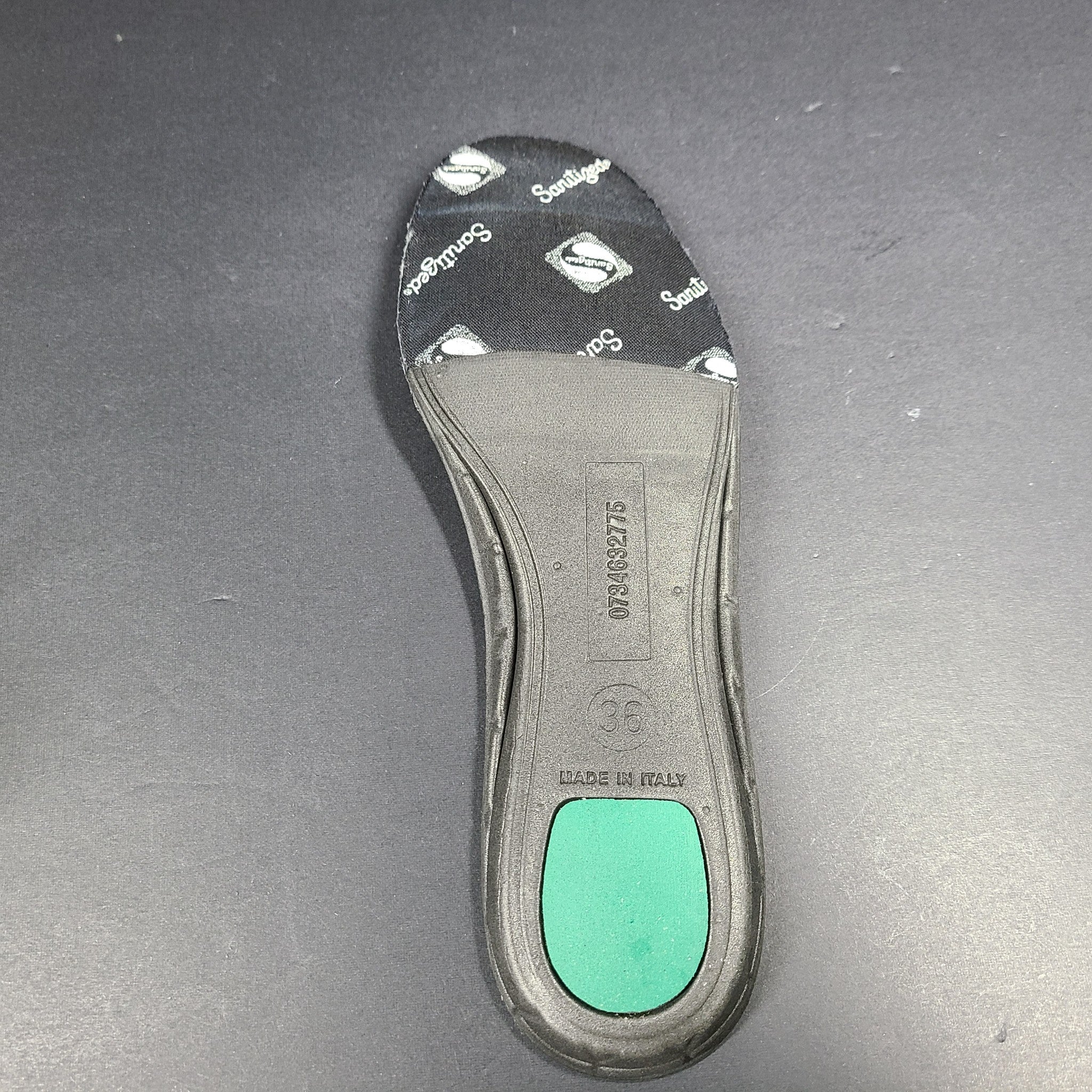 Dolce & Gabbana D&G Women's Silver Portofino Sneakers CK1544 AW329 Sz 6.5