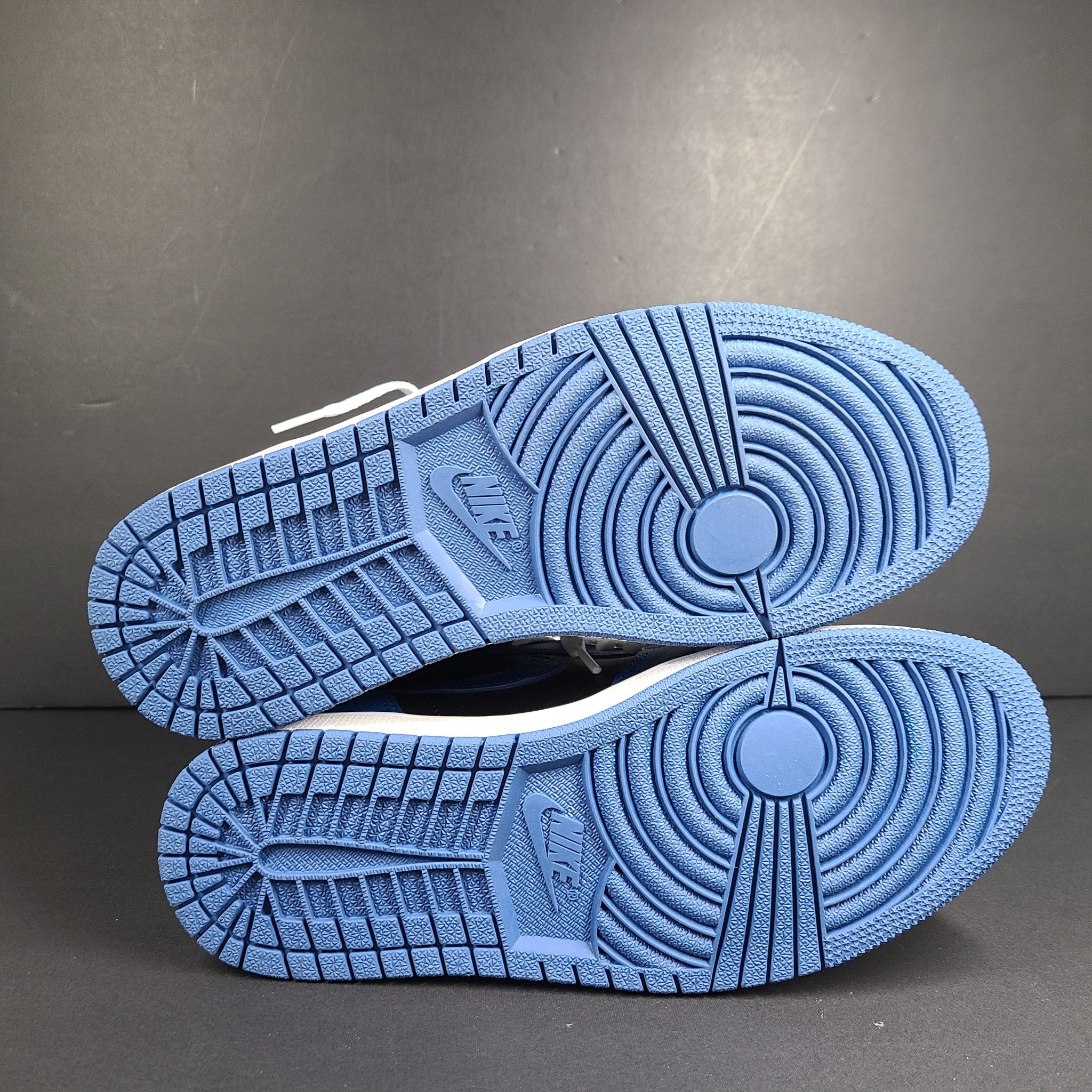 Nike Men's Air Jordan 1 High OG Dark Marina Blue 555088-404 Sneakers Sz 8