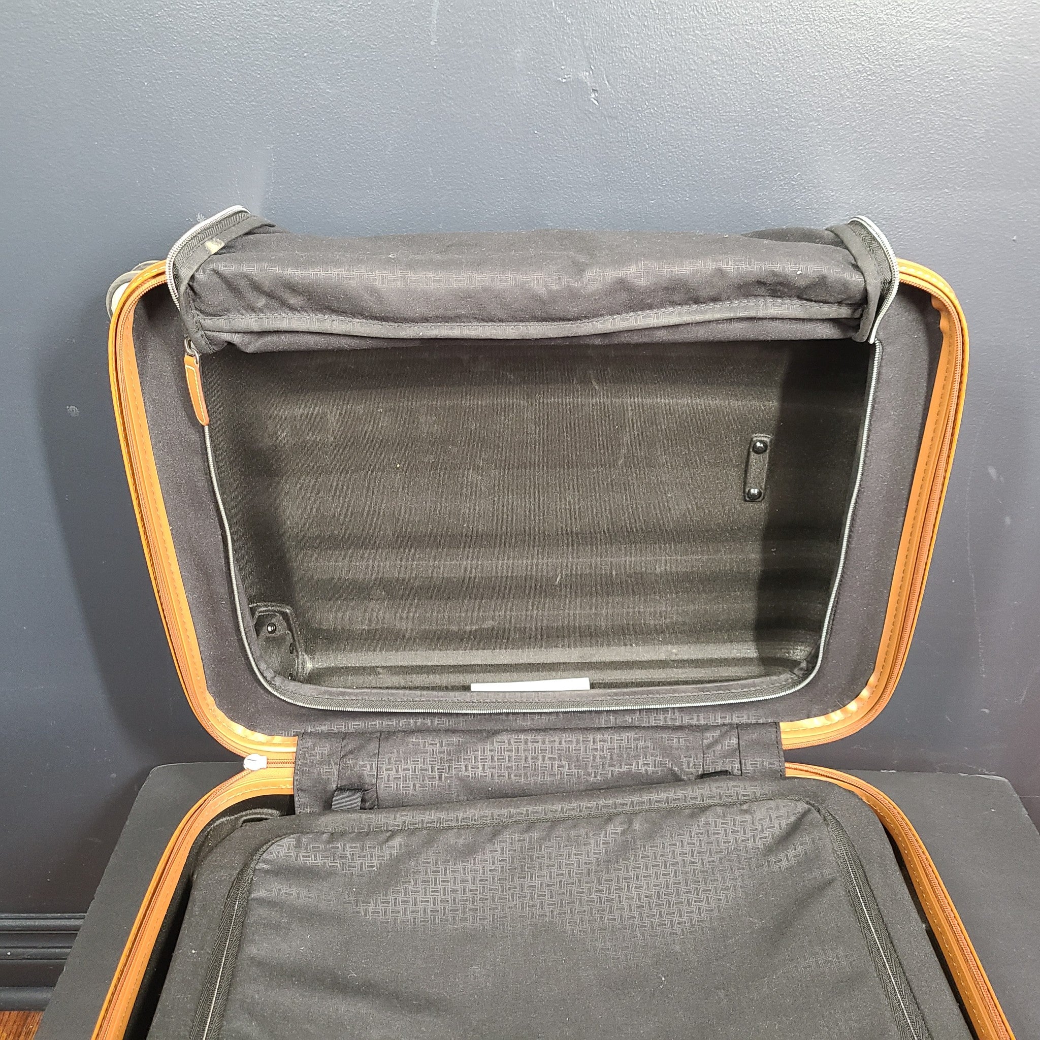 Samsonite 22" Lite-Cube Deluxe Spinner Cabin Carry On Luggage Hardside Silver