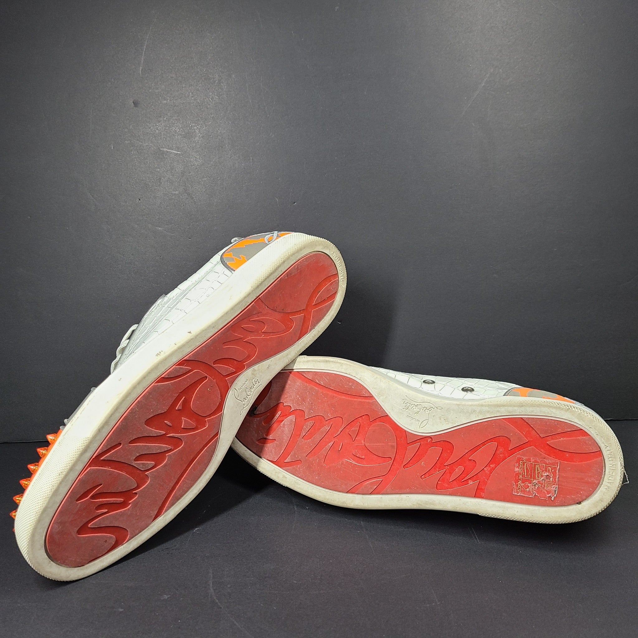 Louboutin Men's Fun Louis Junior Spike Moc-Croc Sneakers White Orange US 9.5