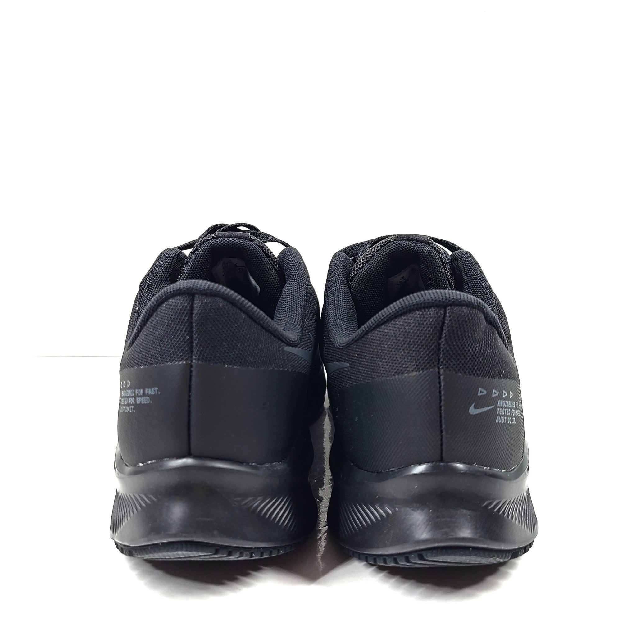 Nike Men's Quest 4 Sneakers Running Shoes DA1105-002 Black/Dark Grey Sz 9.5 NEW