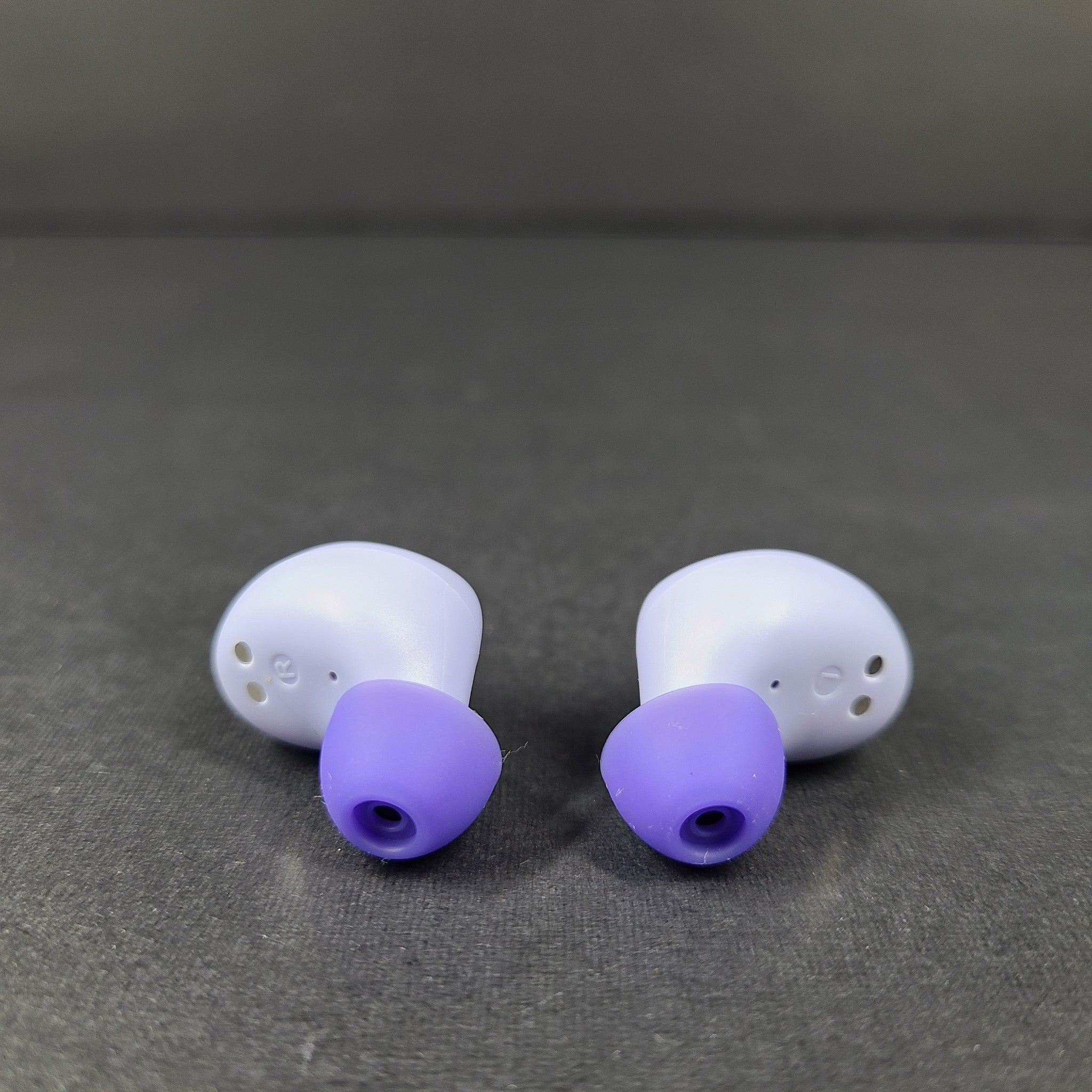 Raycon Everyday Earbuds RBE726 Bluetooth True Wireless Purple Violet