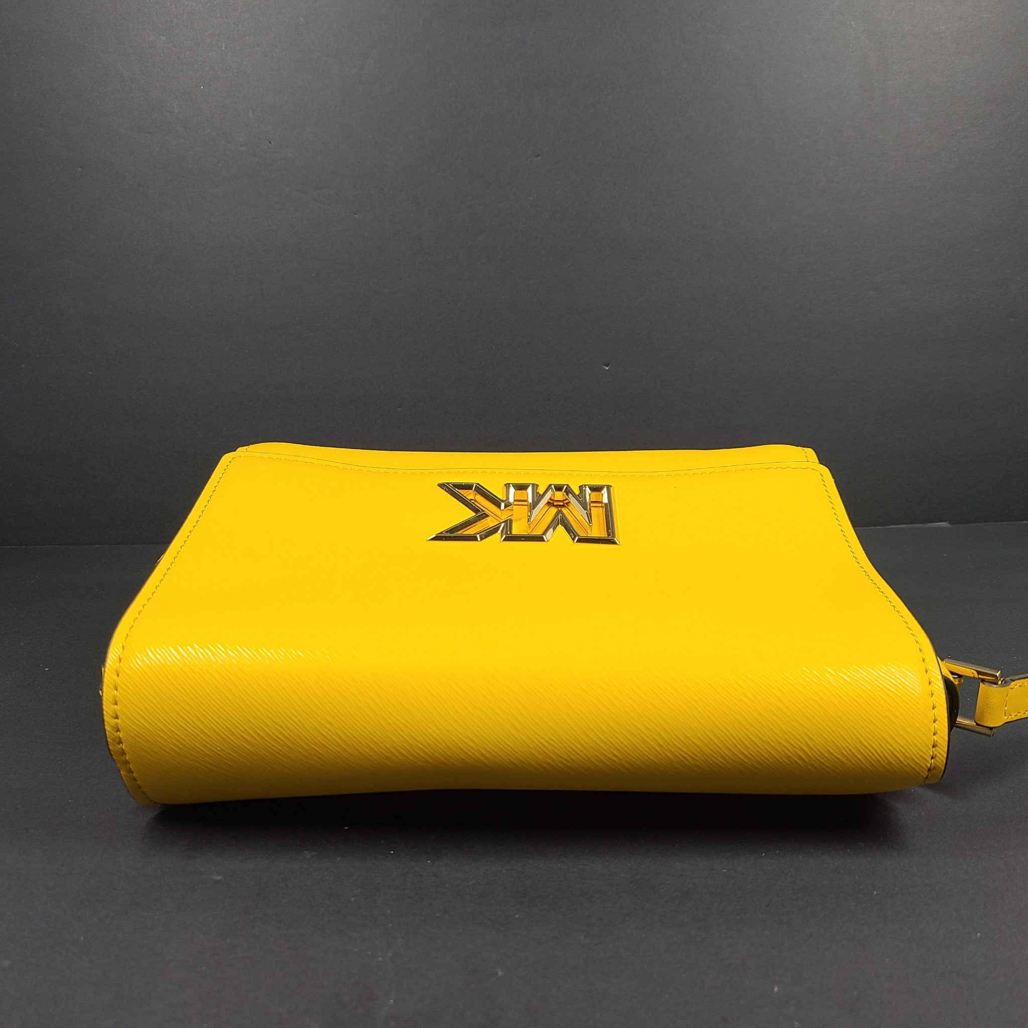 Michael Kors Mimi Medium Leather Messenger Bag Crossbody Strap Yellow