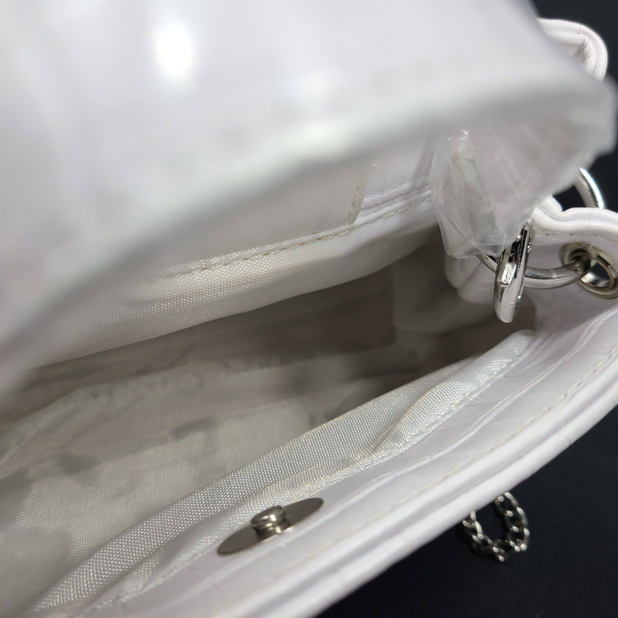 GUESS Zoe Micro Satchel Bag Chain Crossbody Strap DX22137 White