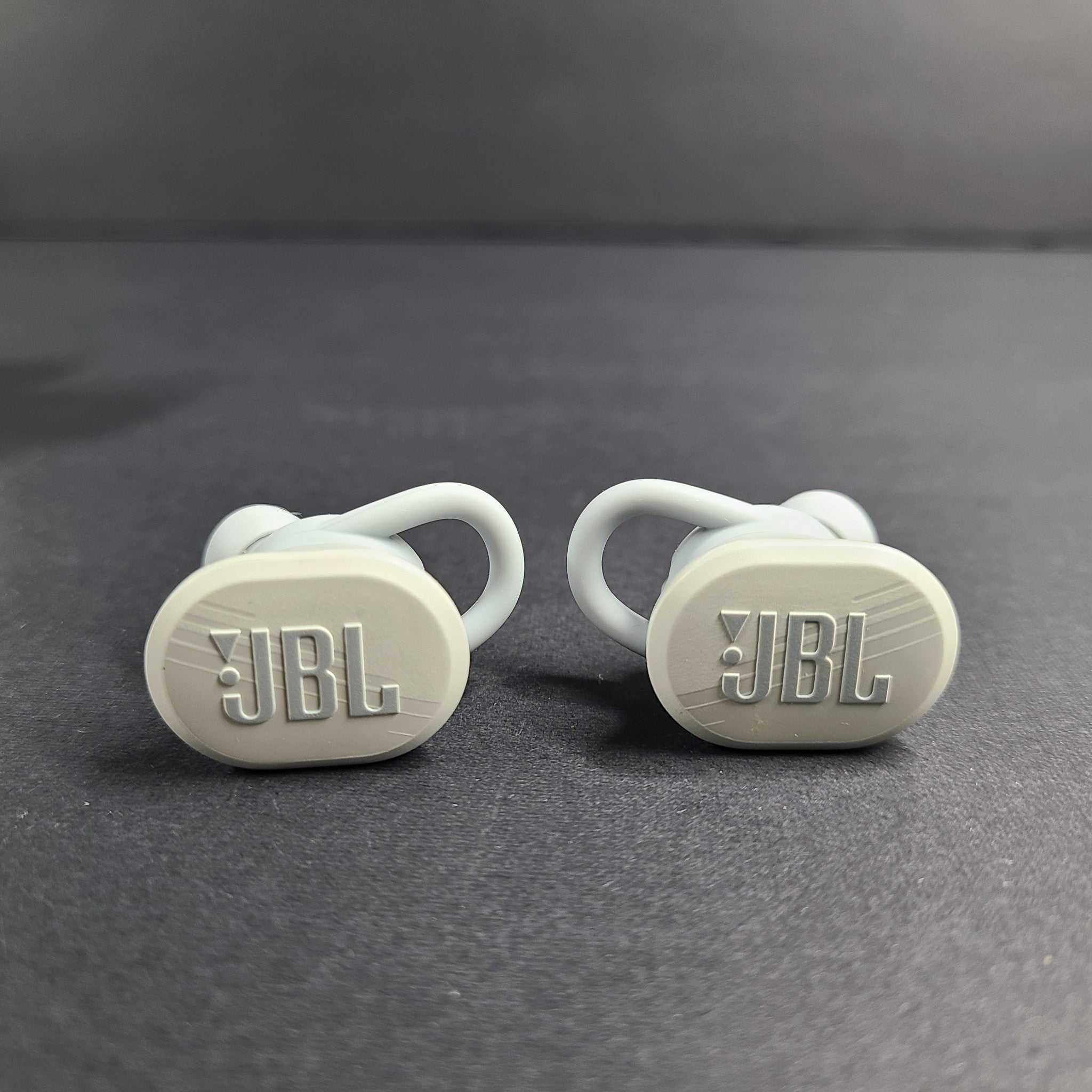JBL Endurance Race TWS True Wireless In-Ear Sport Headphones - White/Gray