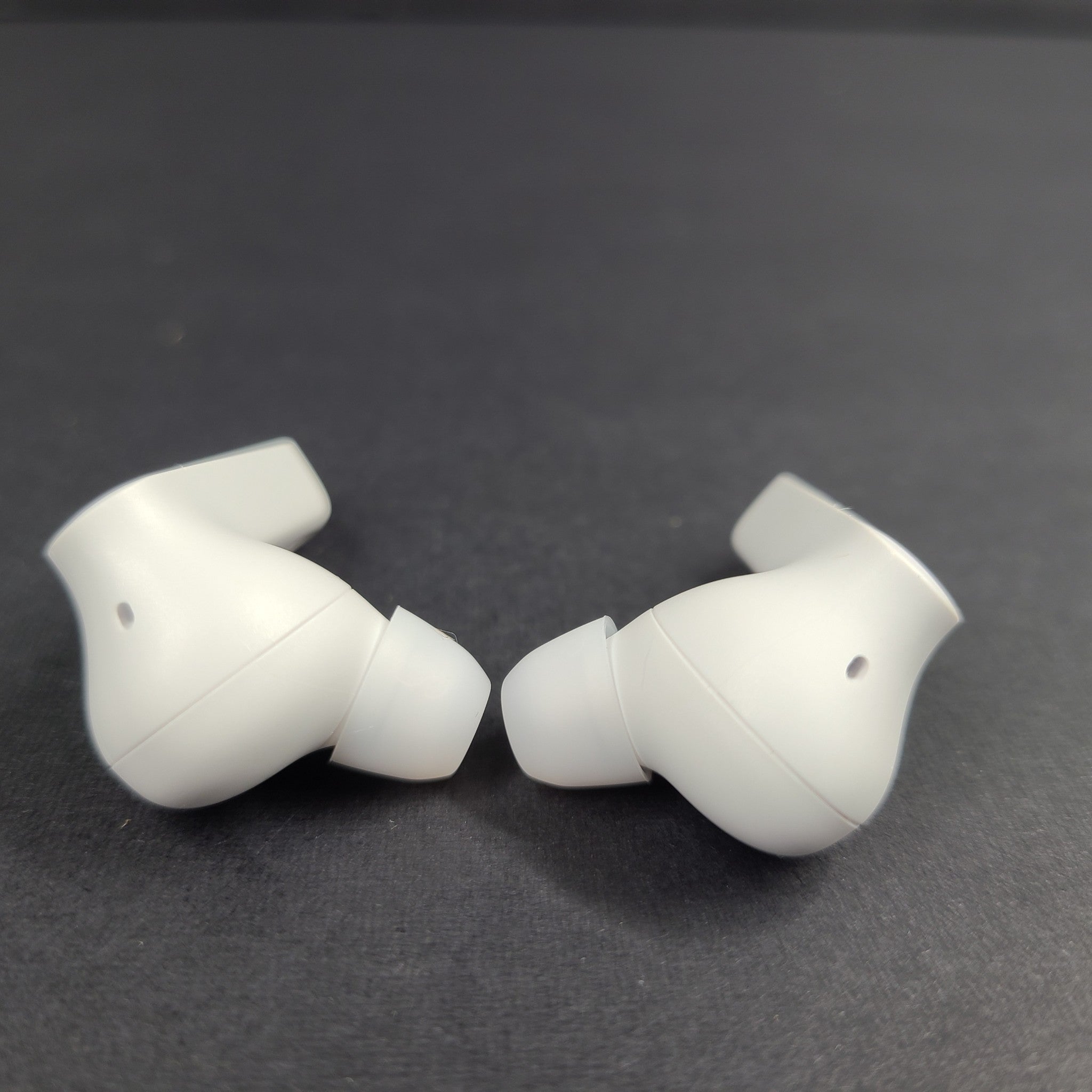 JBL Tune Beam True Wireless Bluetooth Noise-cancelling Earbuds - White