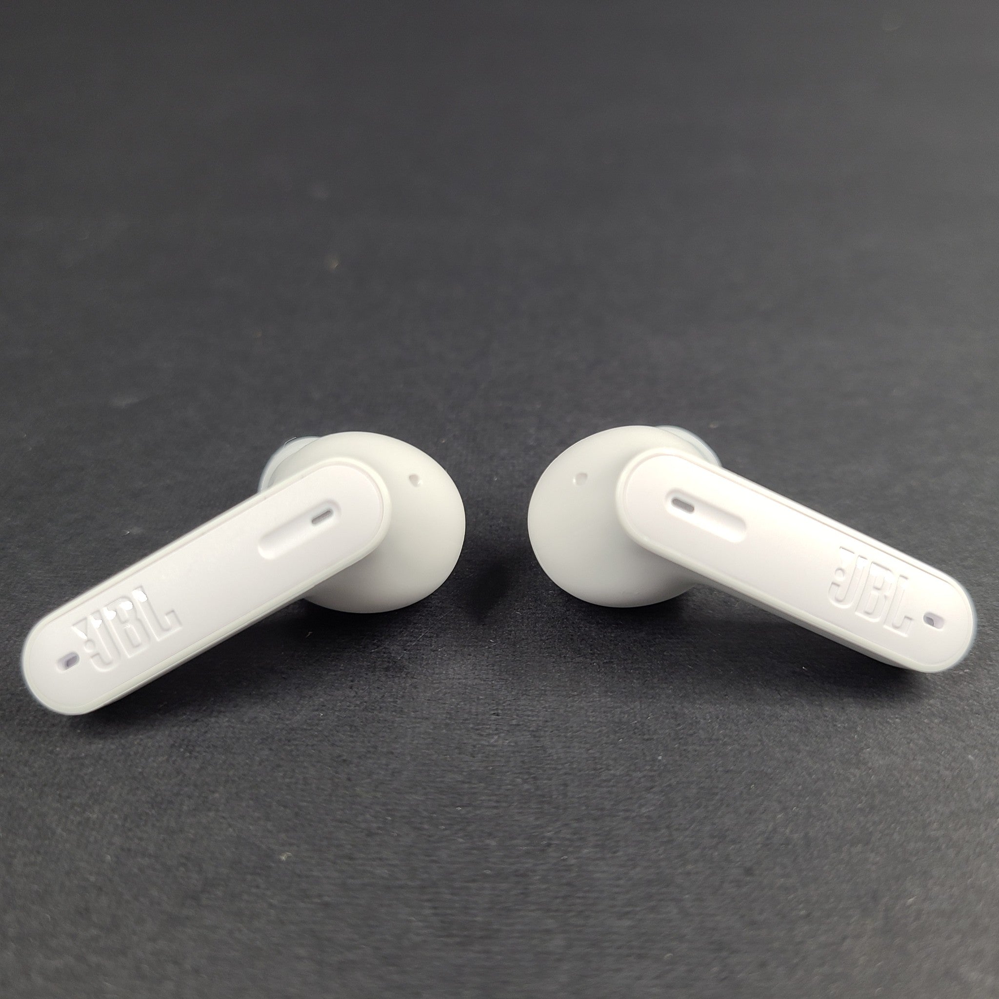 JBL Tune Beam True Wireless Bluetooth Noise-cancelling Earbuds - White