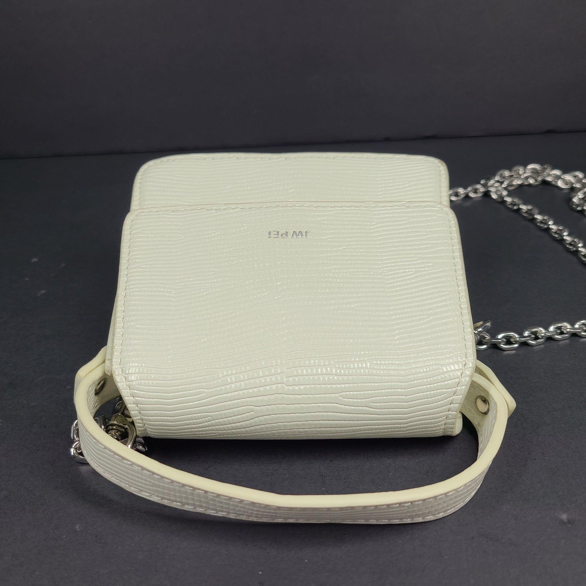 JW PEI Vegan Leather Crossbody Small Bag Detachable Chain Strap Croc White