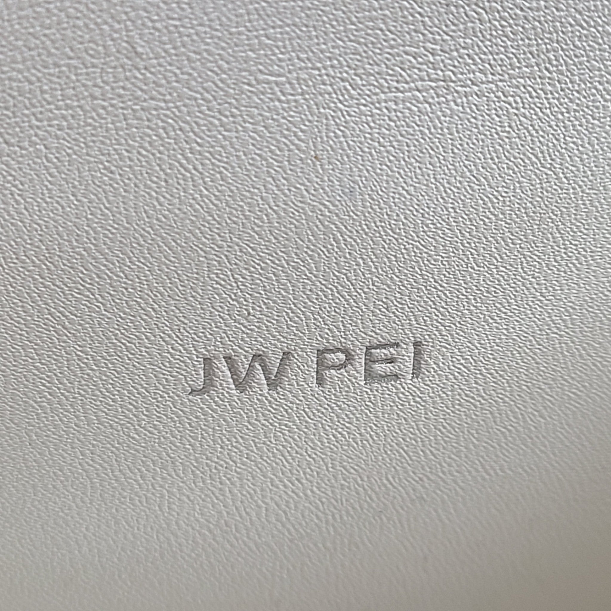 JW PEI Vegan Leather Crossbody Small Bag Detachable Chain Strap Croc White