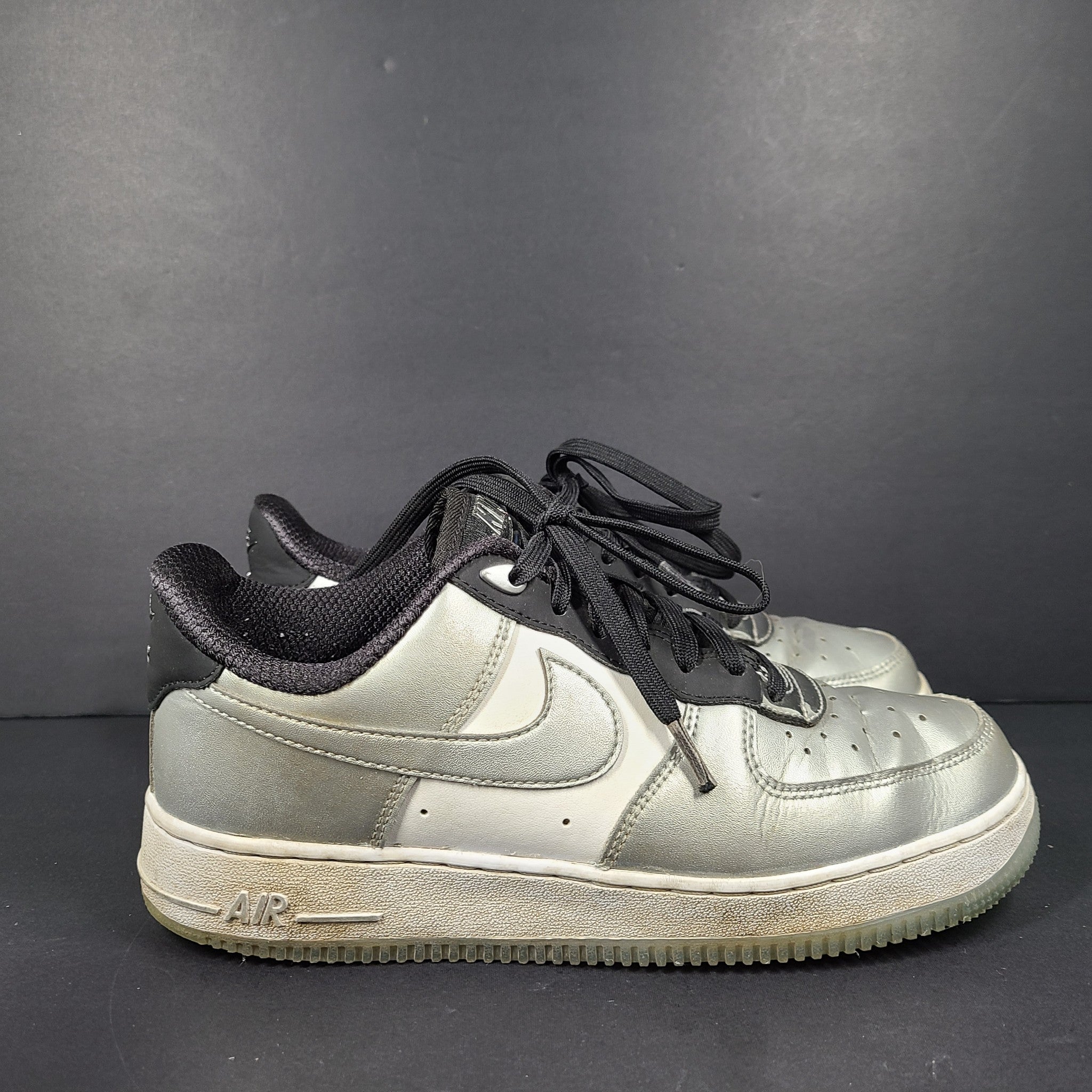 Nike Air Force 1 '07 SE Low Chrome Pack - Metallic Silver DX6764-001 Sz 8.5 READ