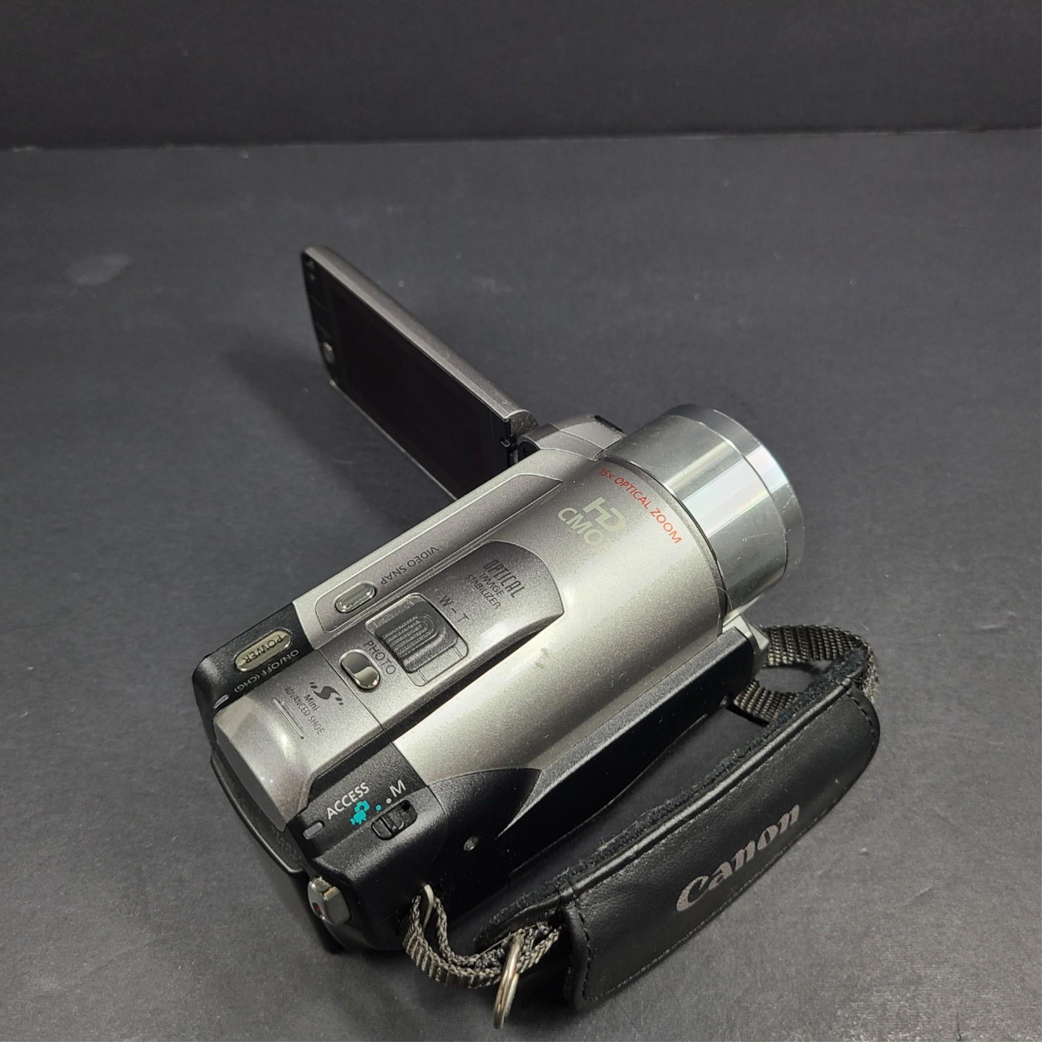 Canon VIXIA HF M300 Full HD Camcorder Silver No Charger UNTESTED