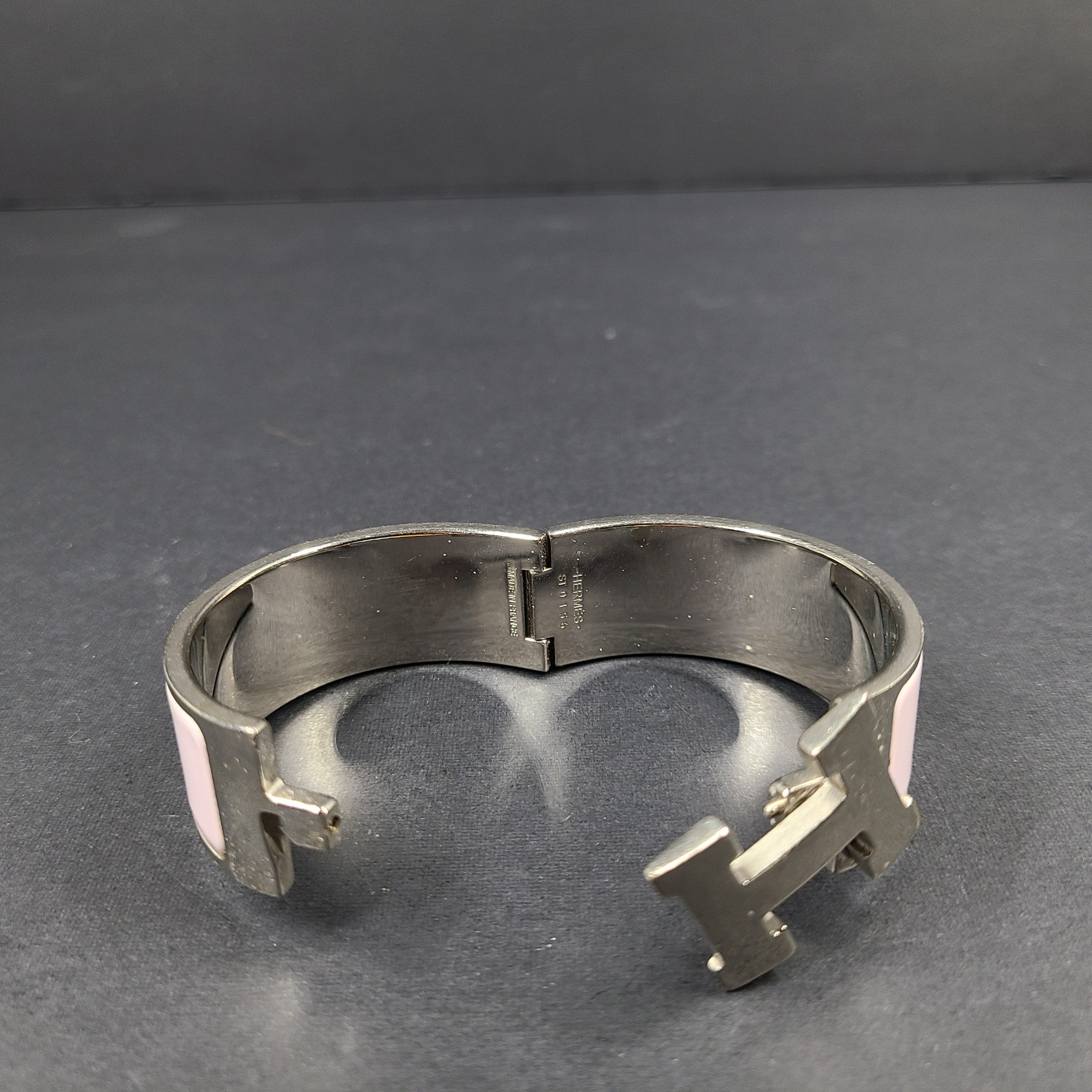 Hermes Clic Clac H Bracelet Silver Enamel Light Pink Wide PM 100% Authentic