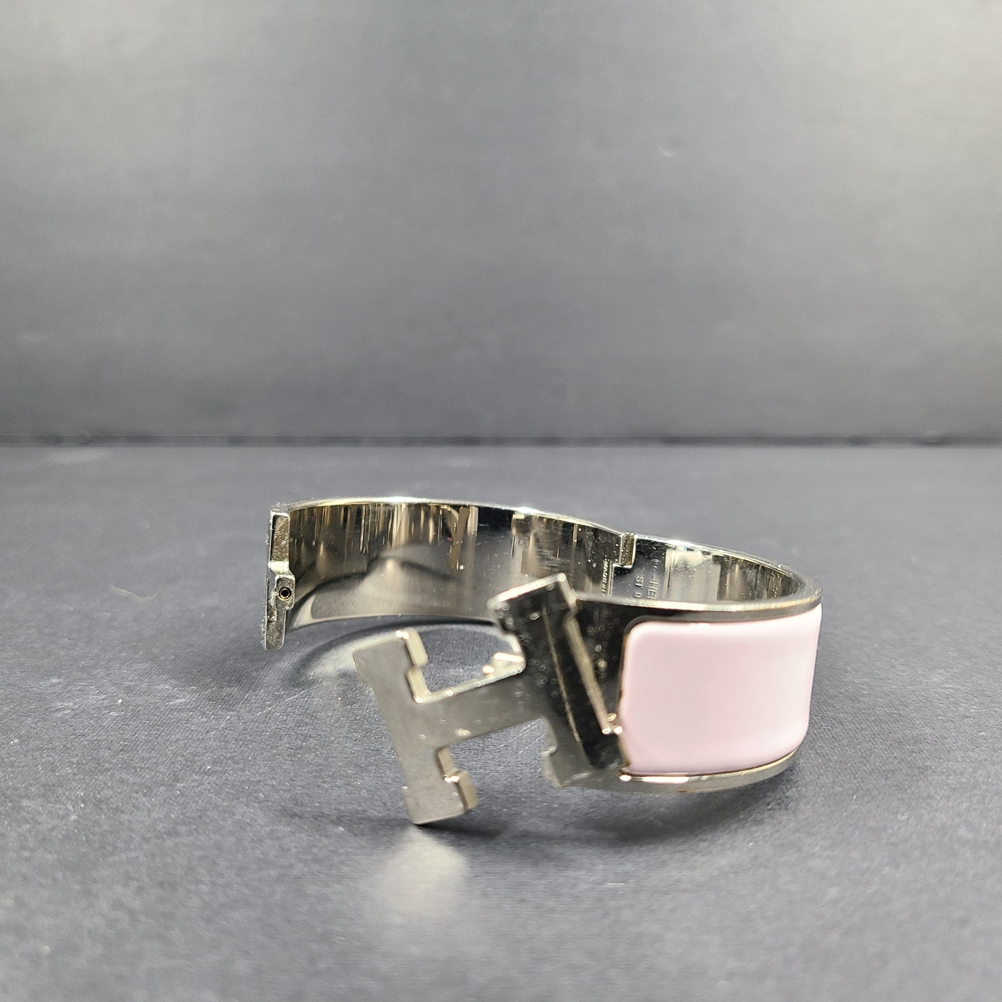 Hermes Clic Clac H Bracelet Silver Enamel Light Pink Wide PM 100% Authentic