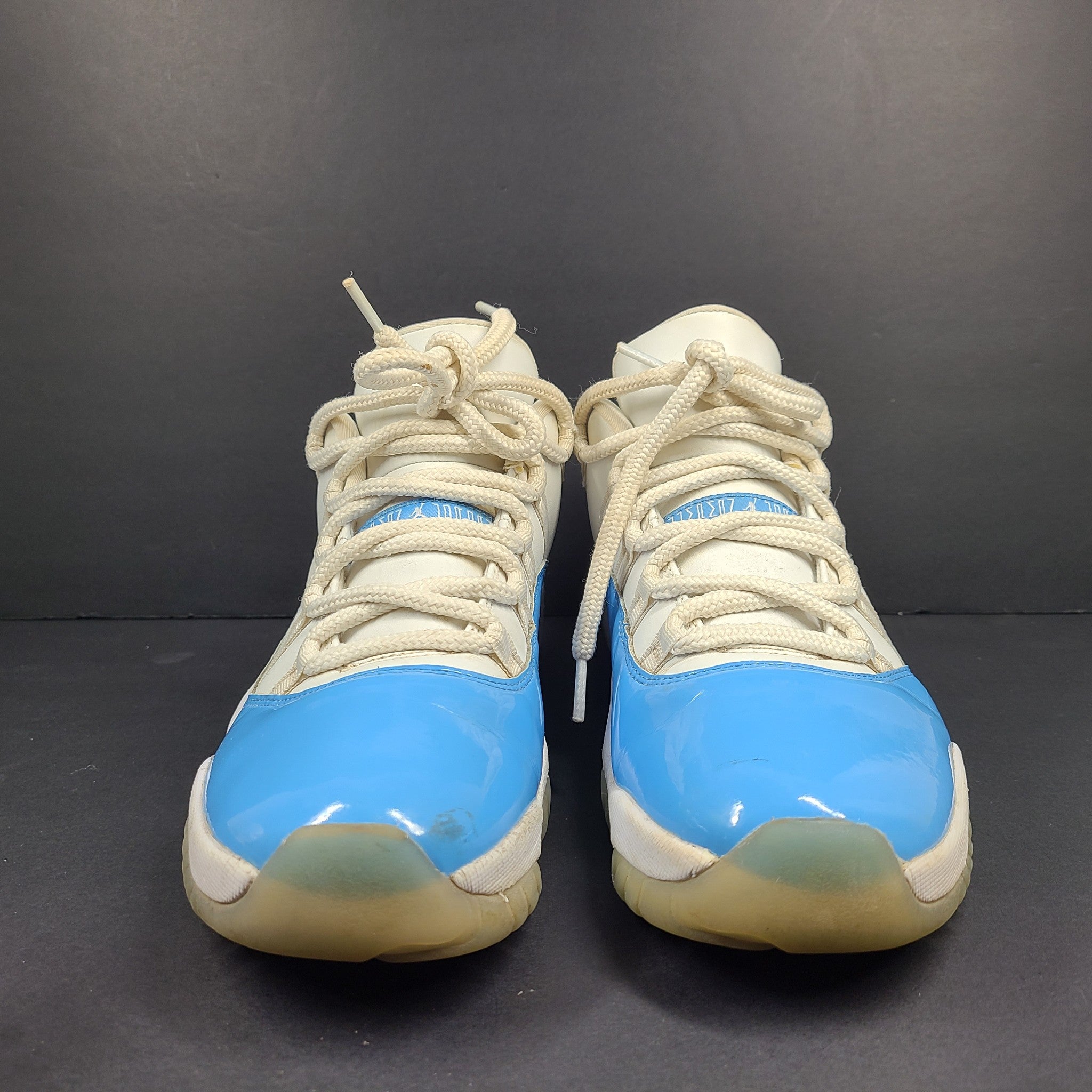 Nike Air Jordan 11 XI Retro Low White Columbia Blue Patent Shoes 136053-141 9.5