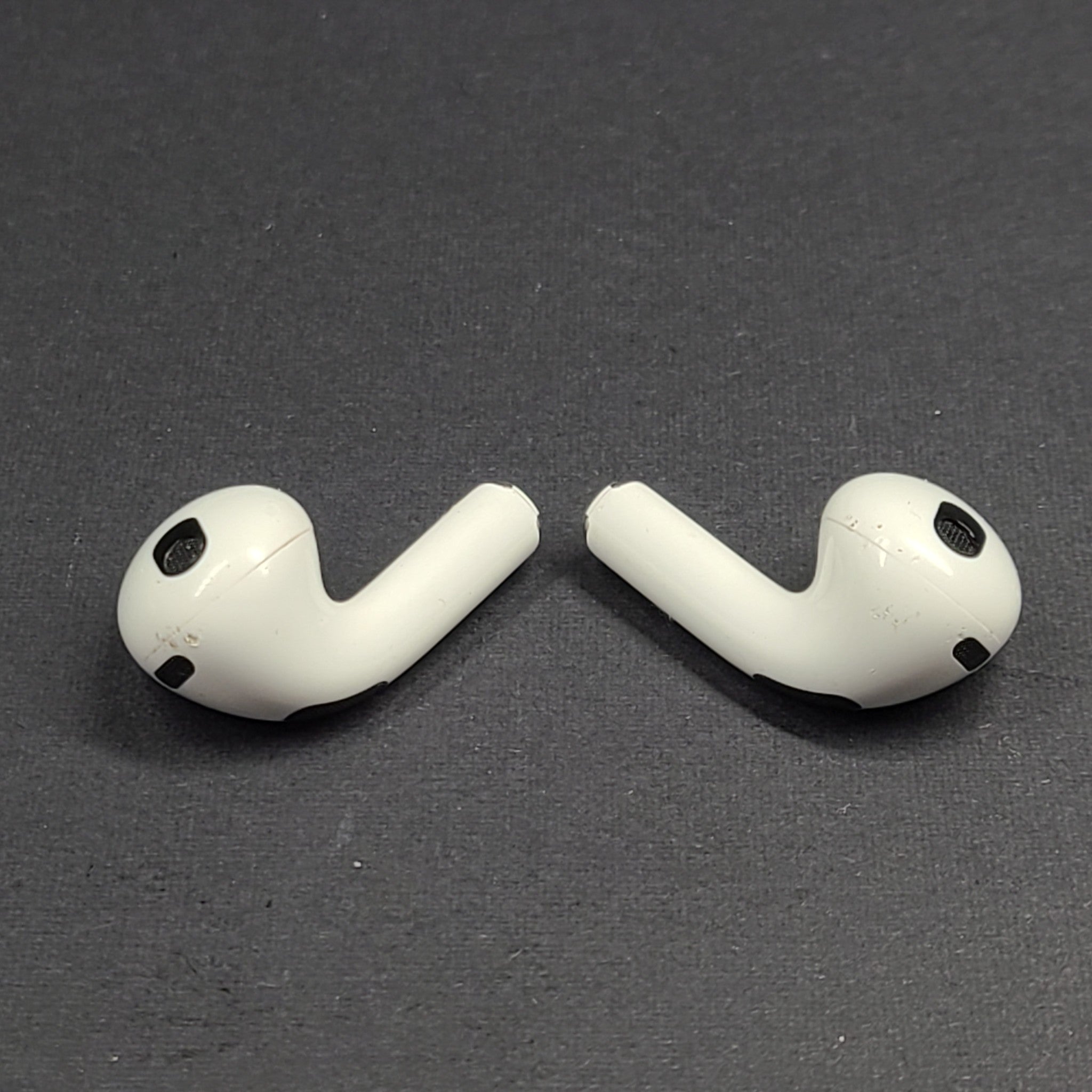 AirPods 3rd Gen (NOT PRO) (A2565 A2564) + MagSafe Charging Case A2566 - OEM READ