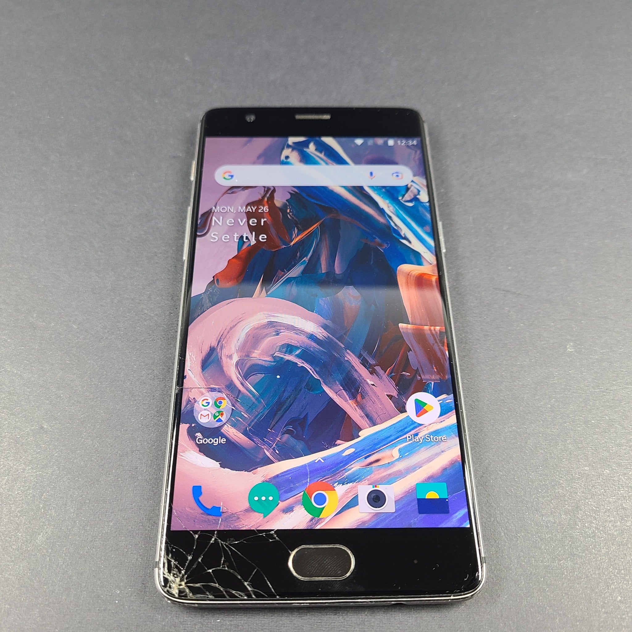 OnePlus 3 A3000 64GB 5.5" - Dual SIM Unlocked Android Smartphone - Gray - READ