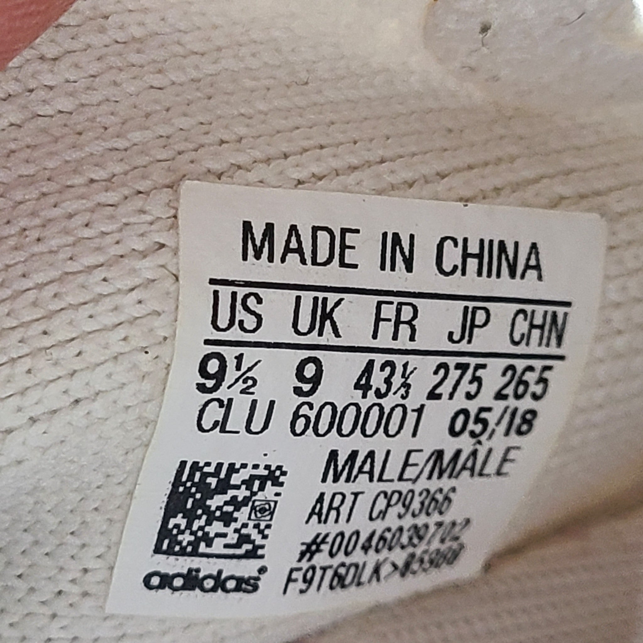 Adidas Men's Yeezy Boost 350 V2 Cream White CP9366 Knit Upper Sneakers Sz 9.5