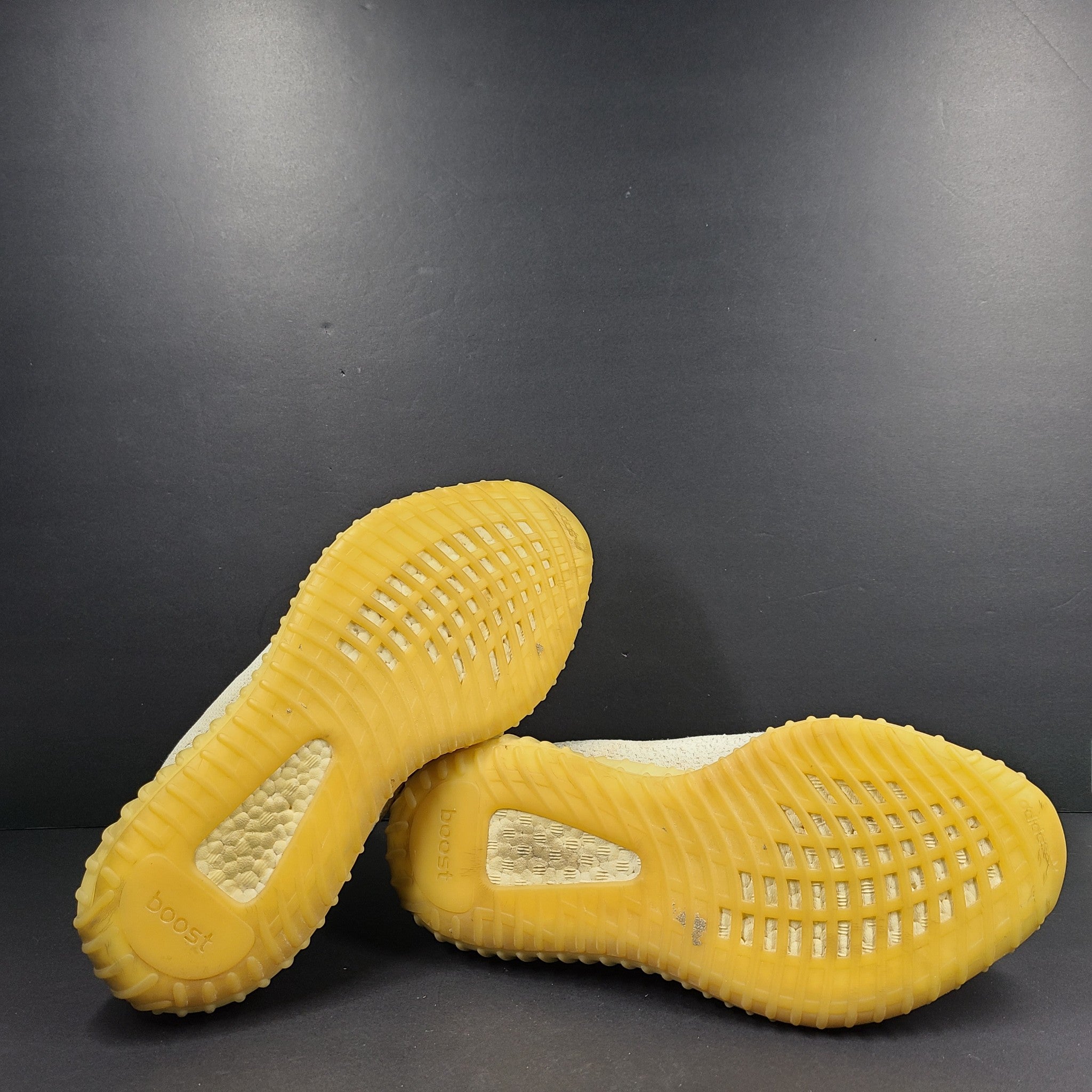 Adidas Men's Yeezy Boost 350 V2 Cream White CP9366 Knit Upper Sneakers Sz 9.5