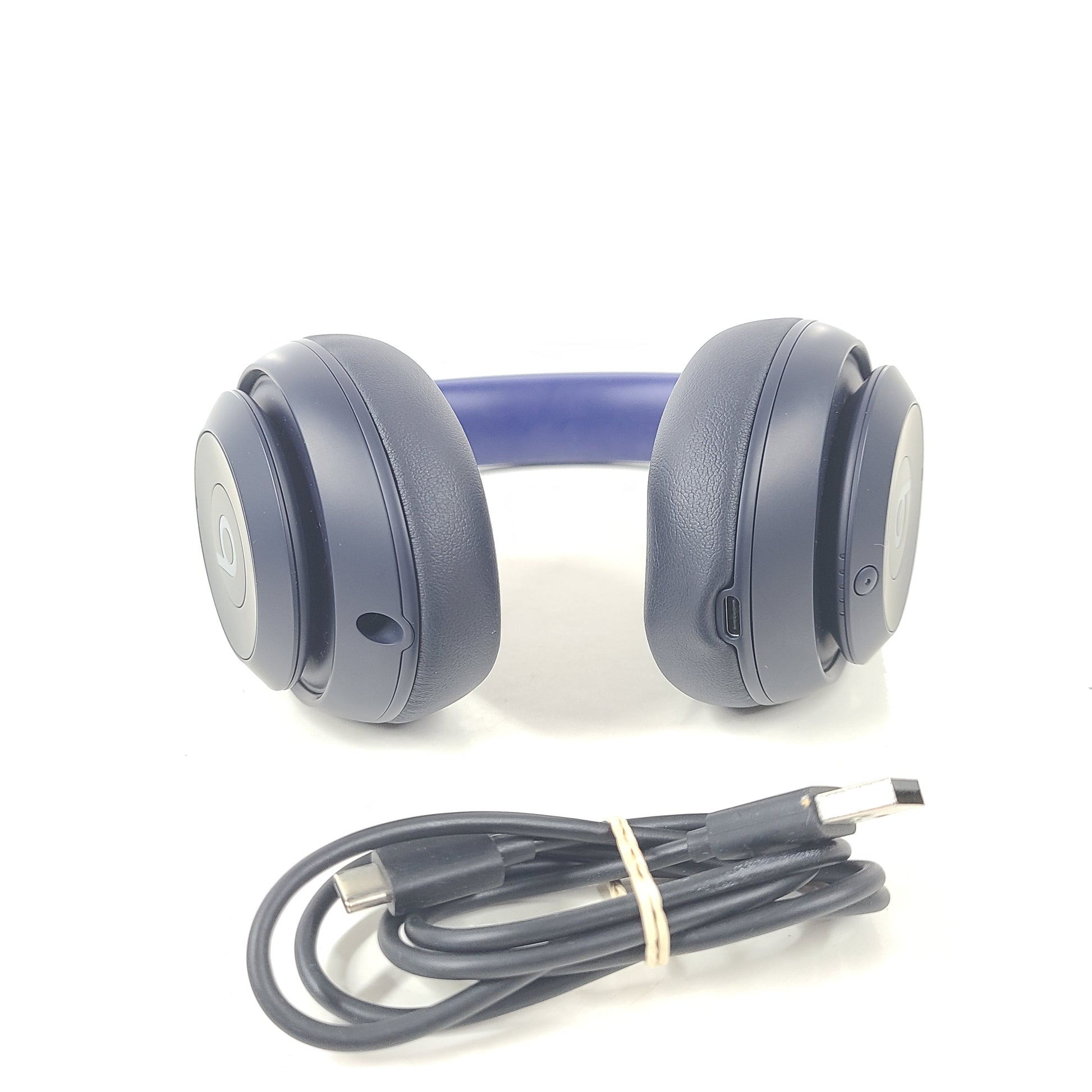 Stylish and modern wireless over-ear headphones