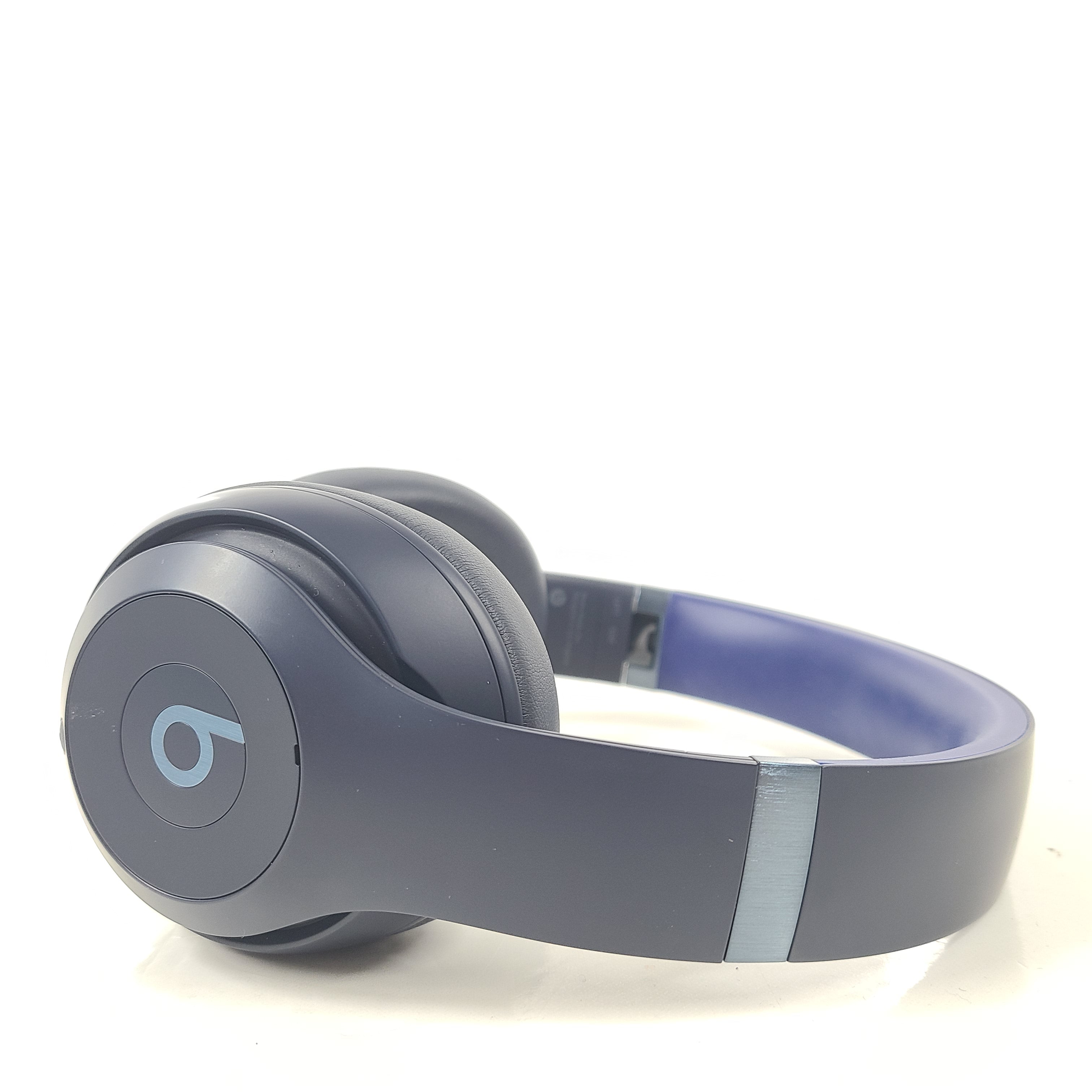 Stylish and modern wireless over-ear headphones