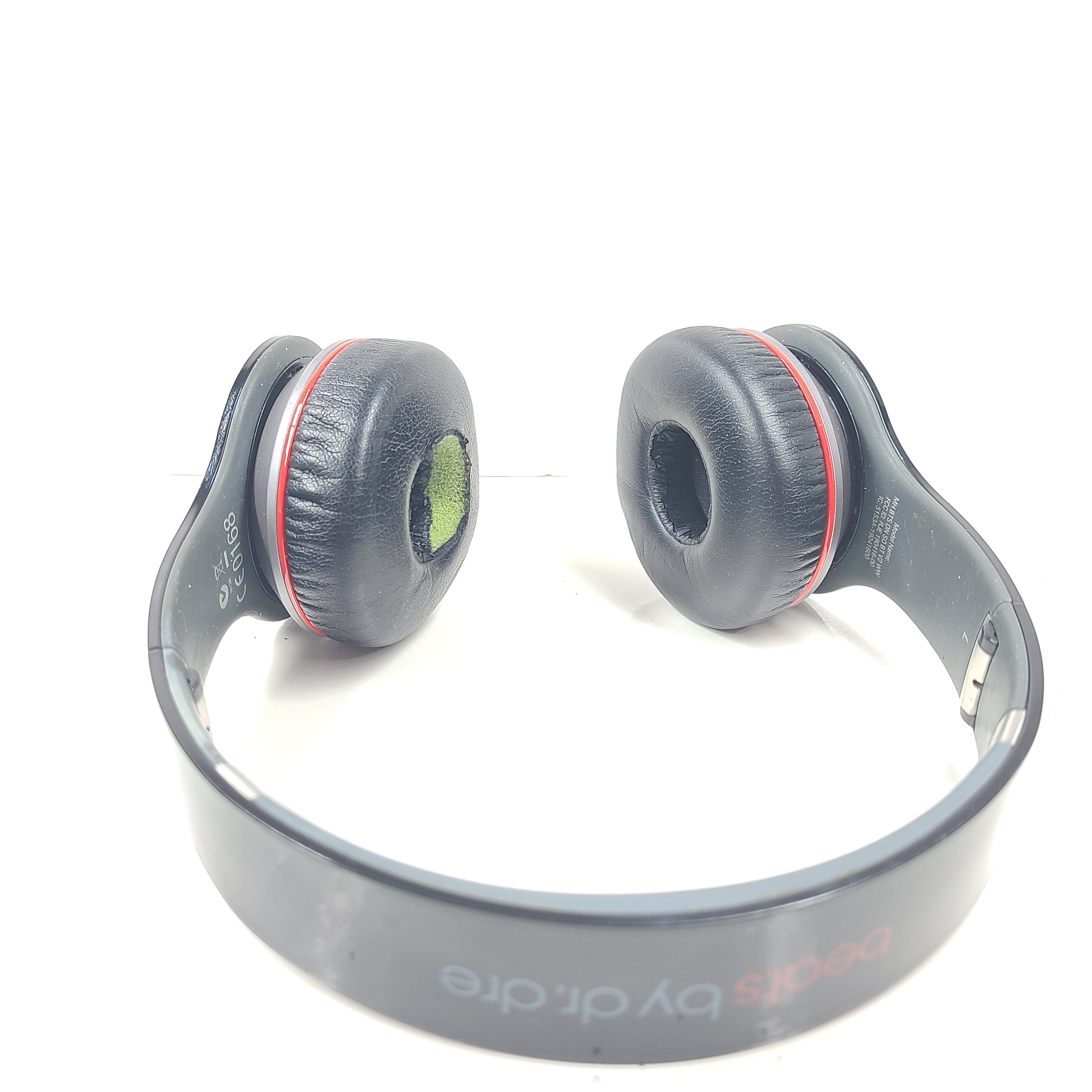 A pair of Beats by Dre Wireless On-Ear Headphones MH BTS ON SO BT V2 WW