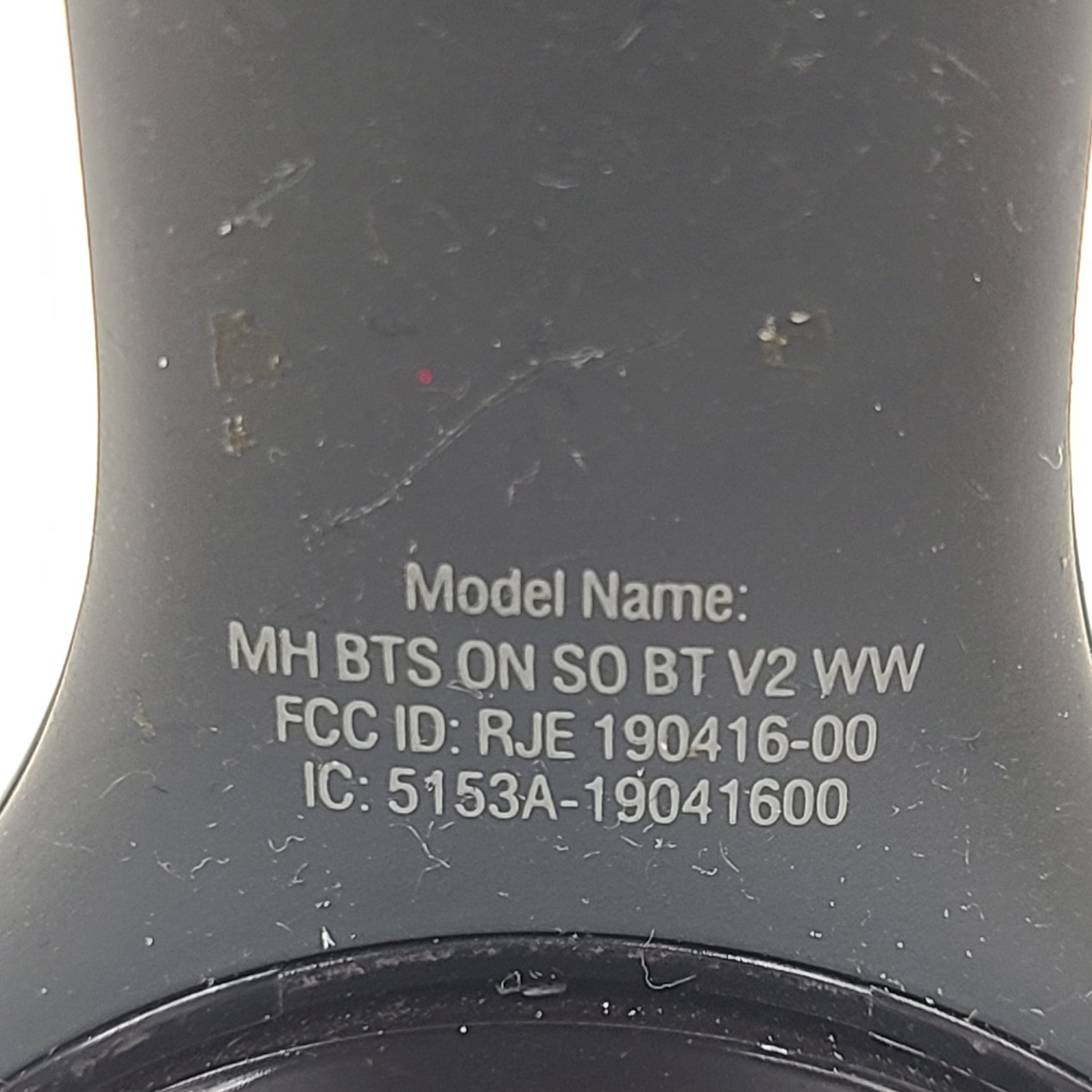 A pair of Beats by Dre Wireless On-Ear Headphones MH BTS ON SO BT V2 WW