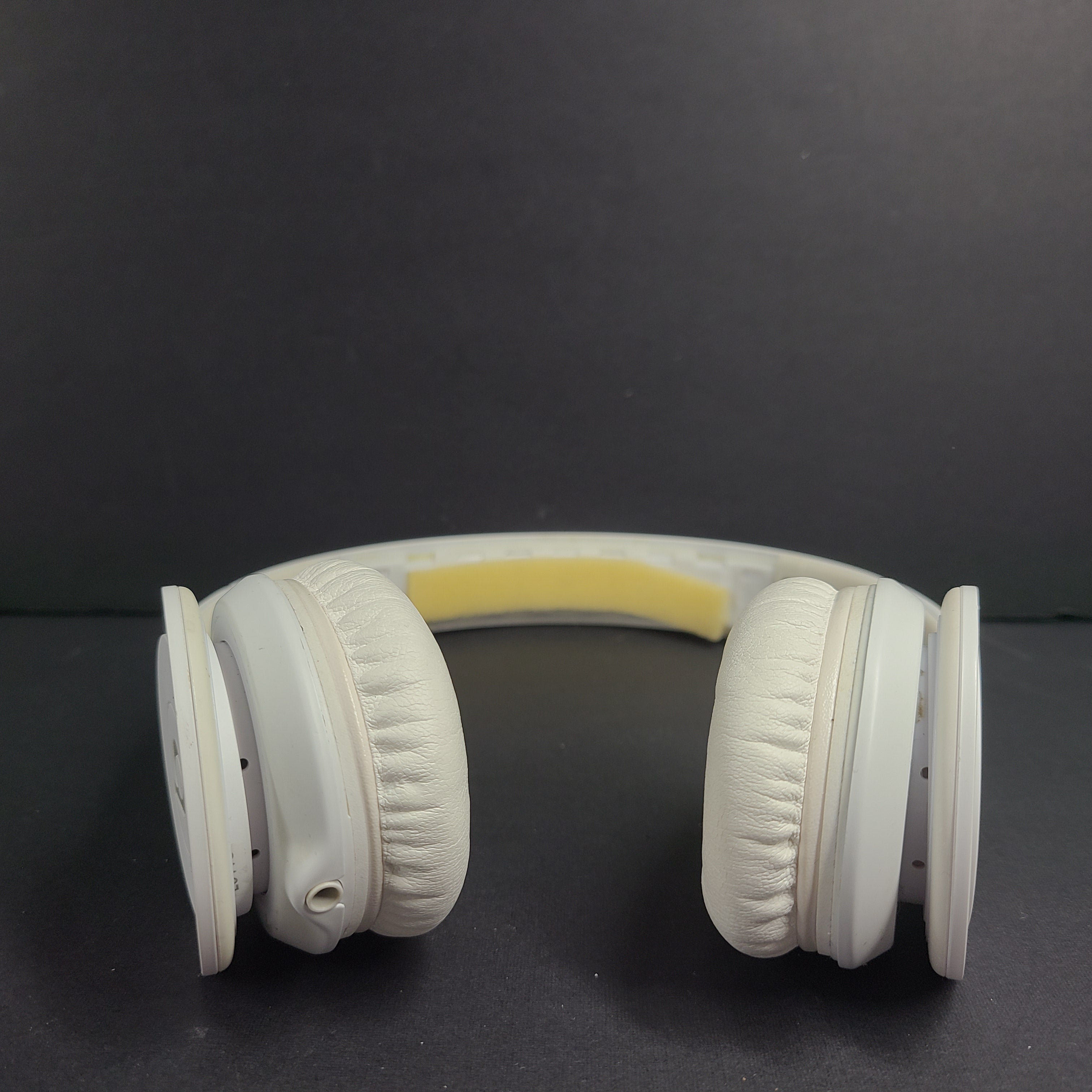 Premium Beats by Dr. Dre Solo HD On-Ear Headphones in White