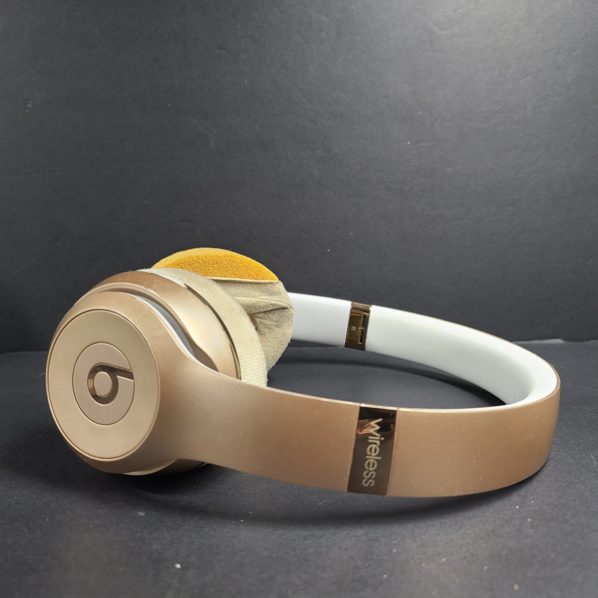 Enjoy premium quality wireless headphones in stylish Rose Gold color