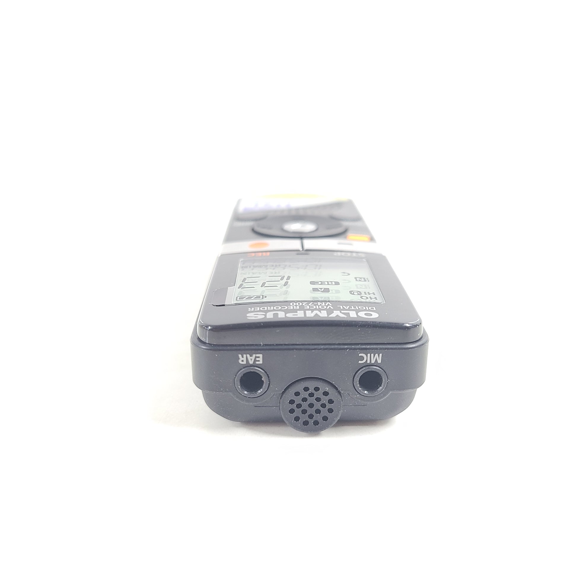 A compact and efficient digital voice recorder with 2GB storage