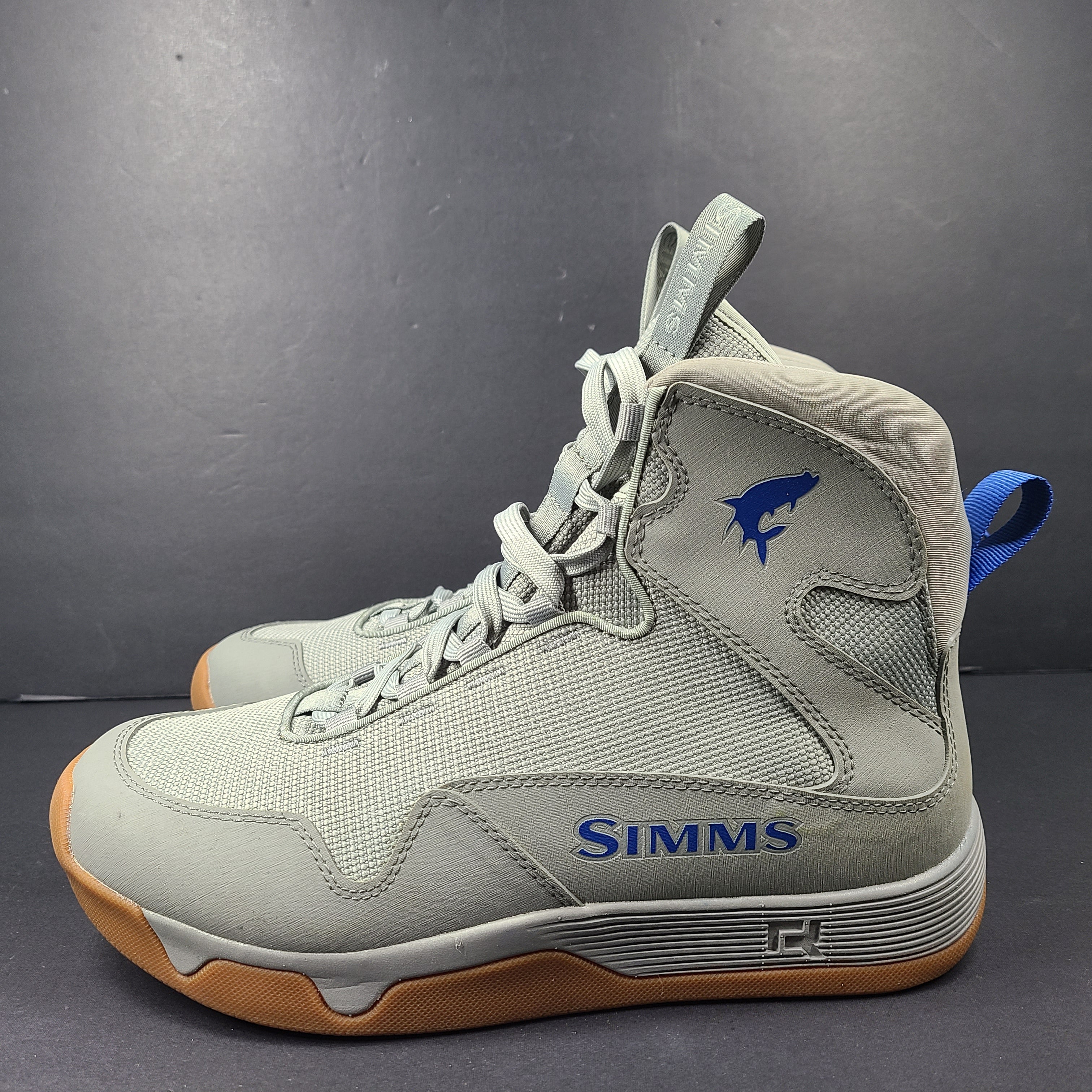A pair of Simms Flyweight Men's Wading Boots in slate color