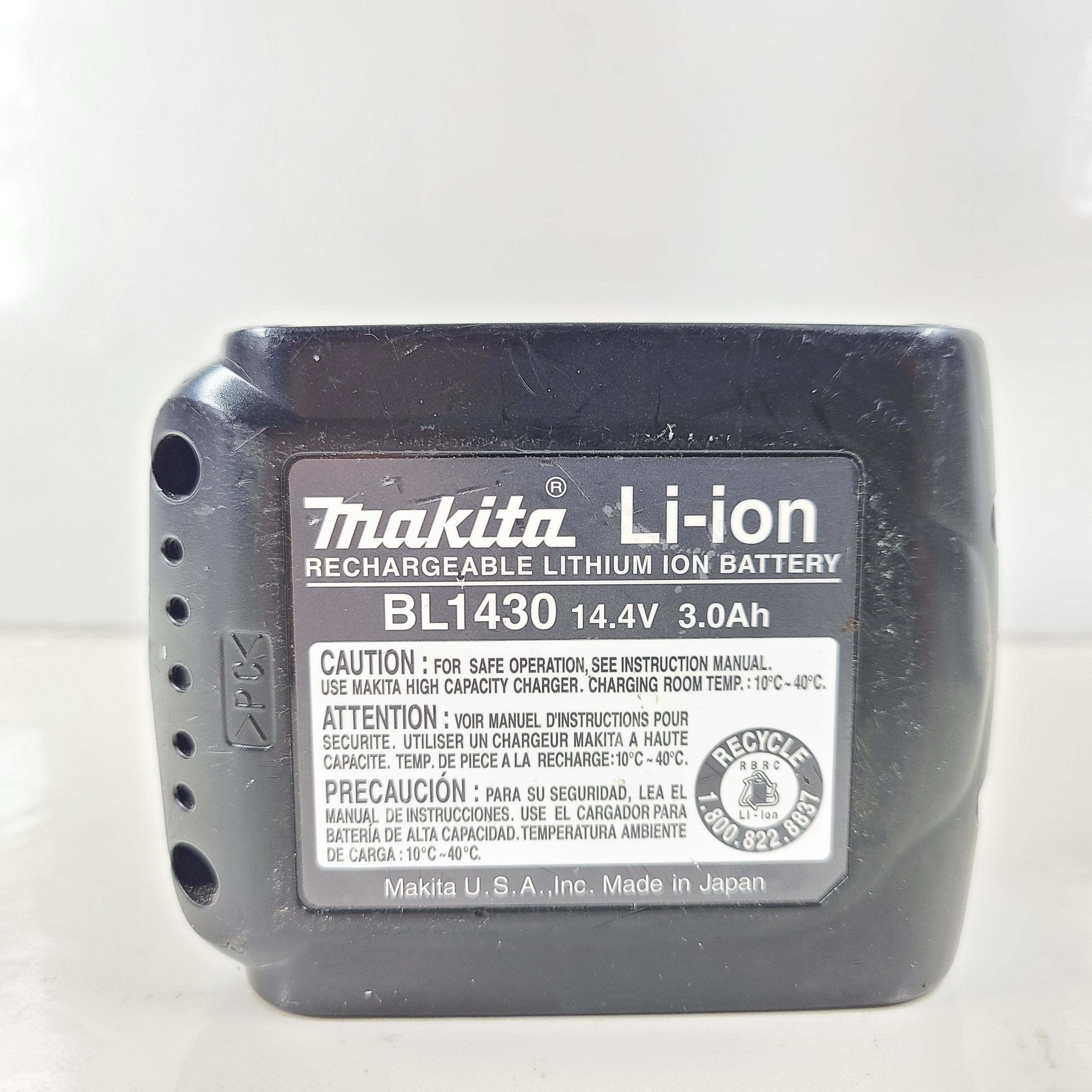 A Makita BL1430 14.4V 3.0Ah Li-ion Battery