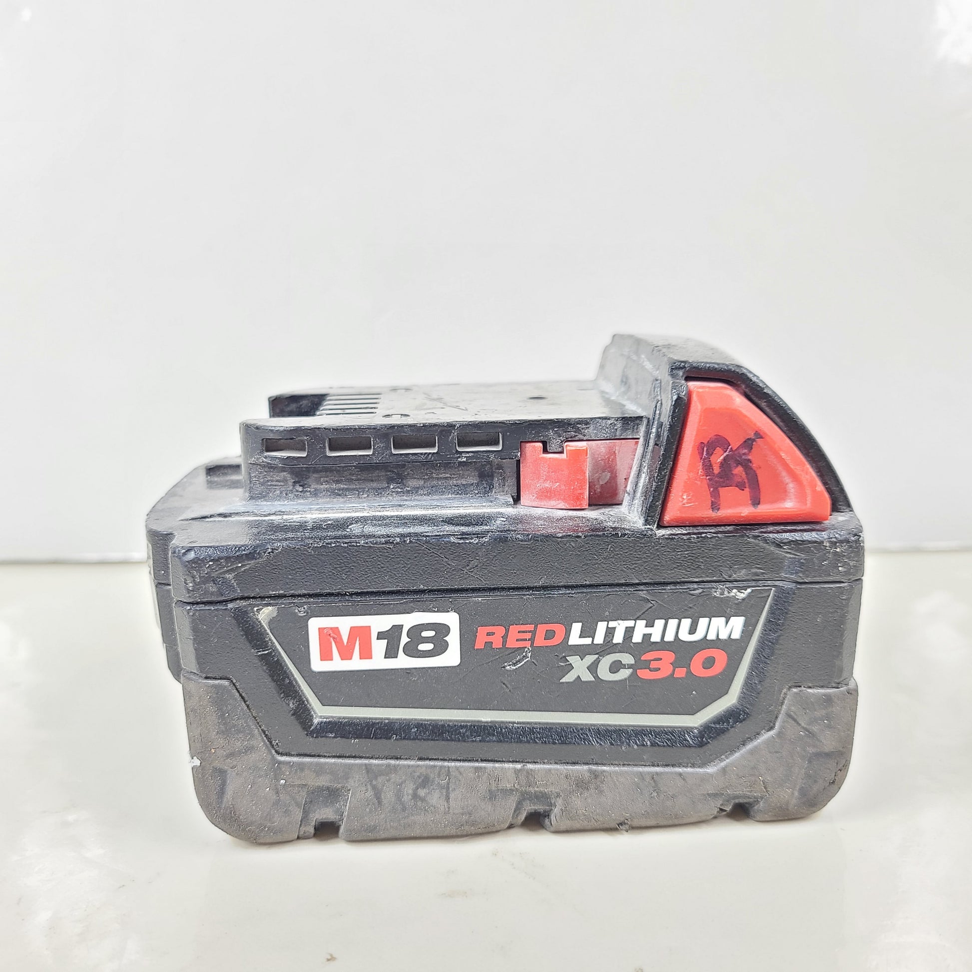A reliable and powerful Milwaukee M18 3.0Ah RedLithium XC Battery Pack