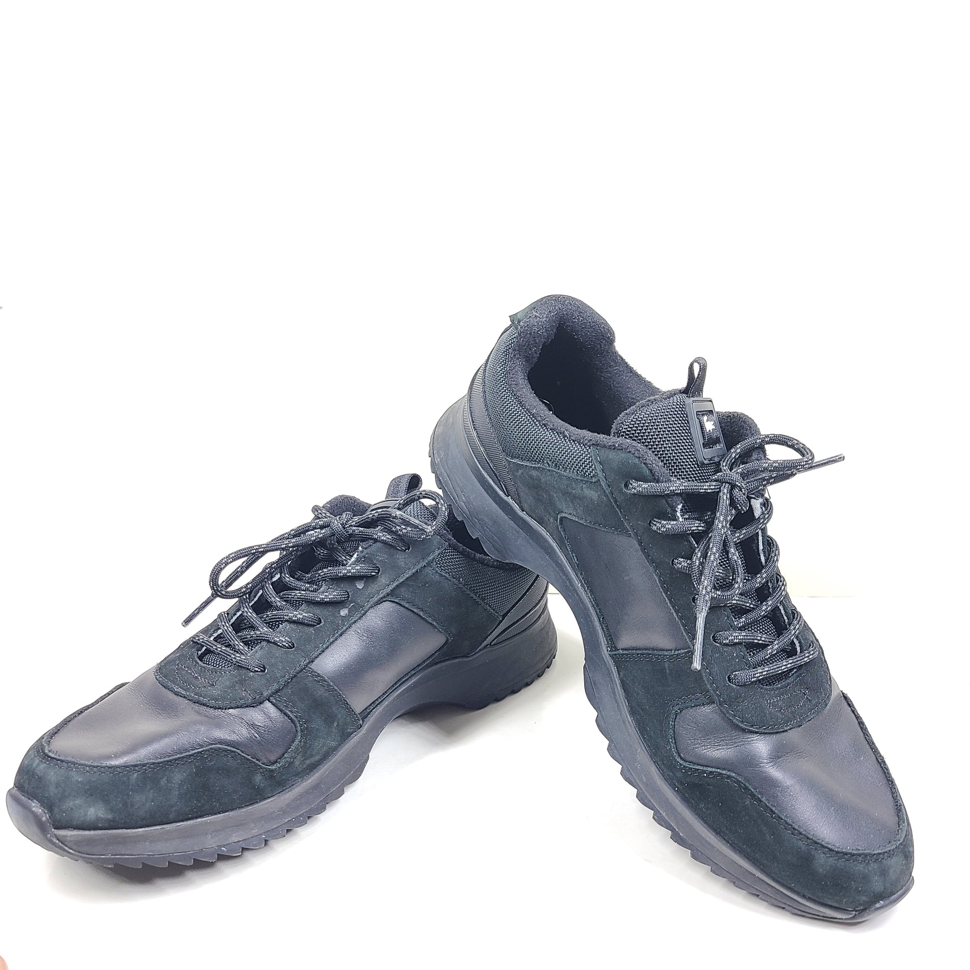A pair of black Lacoste Joggeur 2.0 sneakers for men in size 10.