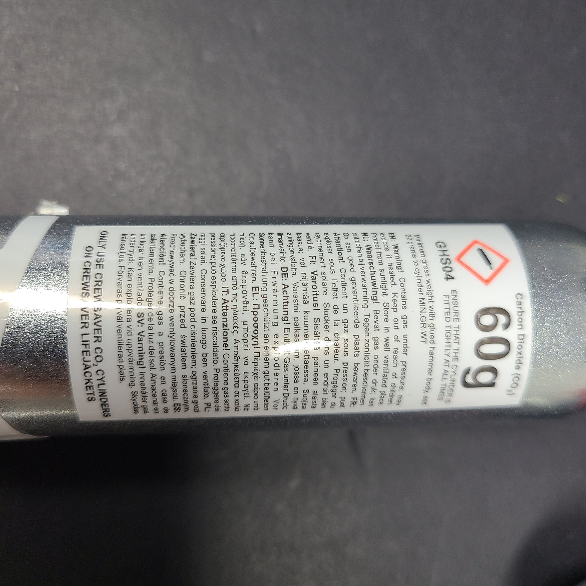 </strong> A reliable and functional adult cartridge recharge kit with 60g CO2</p>
