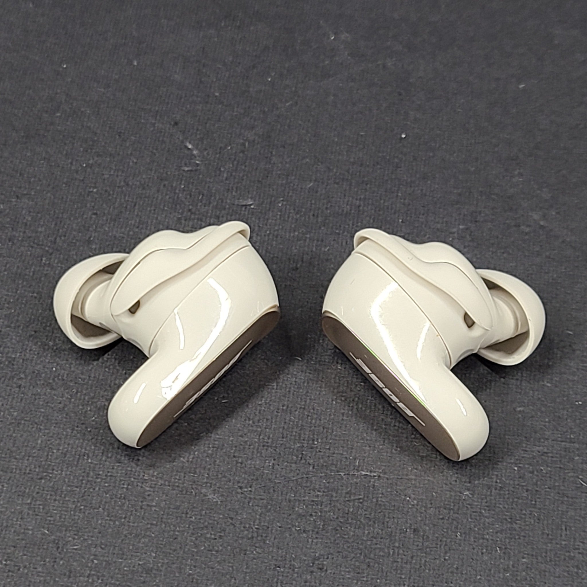Bose QuietComfort Ultra Noise Cancelling Earbuds 441408 - White