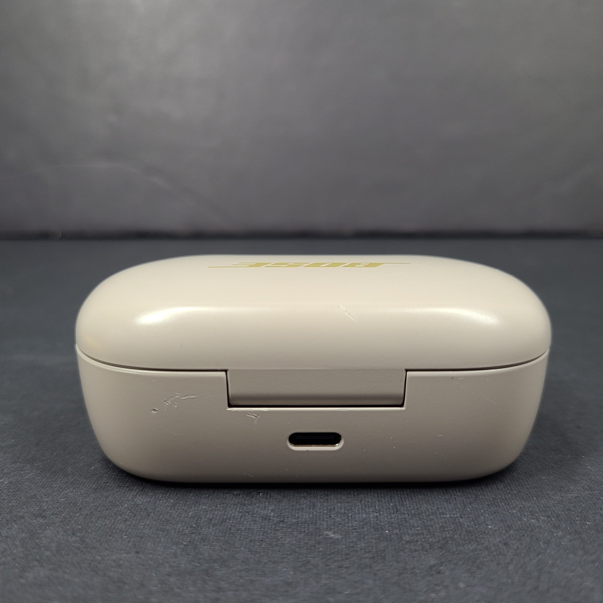 Bose QuietComfort Noise Cancelling True Wireless Earbuds w/ Case 429708 - Gray